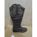 Ladies Knee High Heel Boots, Size Uk 7, Brown, Unworn & Boxed. See Image.