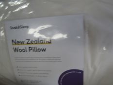 Soak & Sleep Soak & Sleep New Zealand Wool Superking Pillow Pair - Medium/Firm RRP 102