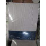 Soak & Sleep Soak & Sleep White/Natural Seersucker Stripe King Size Duvet Cover RRP 29