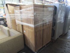 Oak Furnitureland Parquet Brushed And Glazed Oak Triple Wardrobe RRP 1199.99About the Product(s)