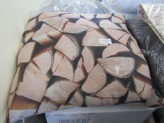 Decorative Log Cushion. Size: 50 x 50cm - RRP œ25.00 - New & Packaged. (DR832)
