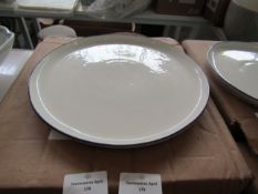 Canvas Home Abbesses Large Plate Black Rim 26.7cm RRP 70About the Product(s)Canvas Home Abbesses