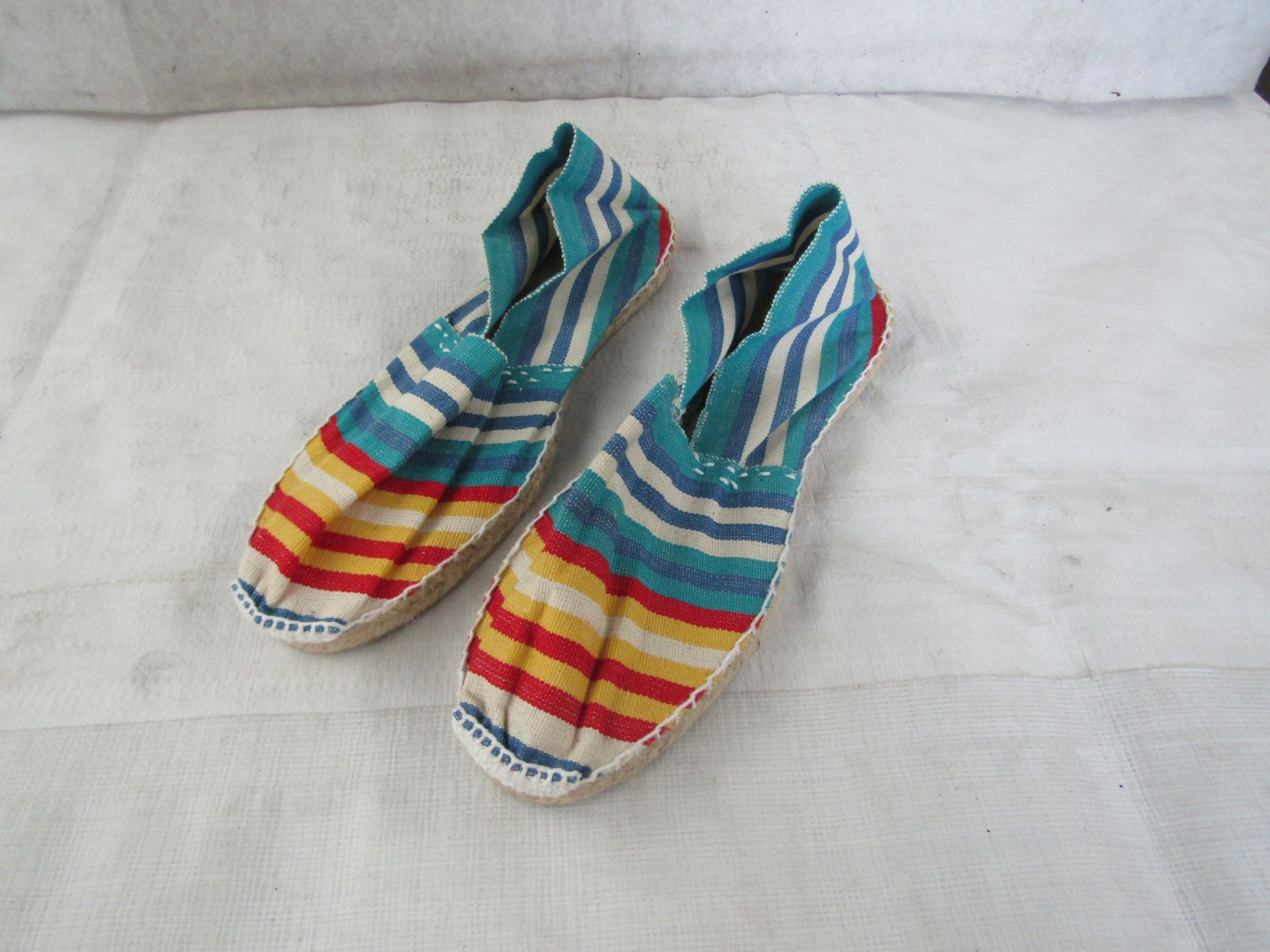 TheStripeCompany - Slip-On Espadrilles Shoes - See Image For Design - Size 42 - New.