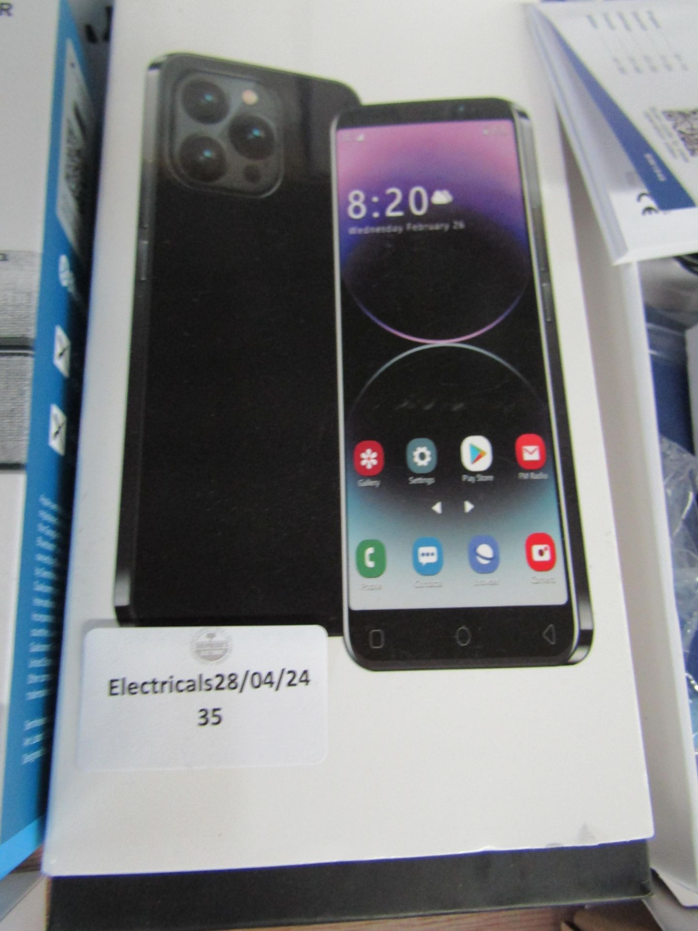 Andriod Smart Phone With Earbuds - Unchecked & Boxed.