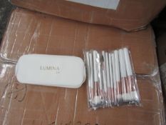 10x Lumina Lux 12 piece Brush set and carry case, new