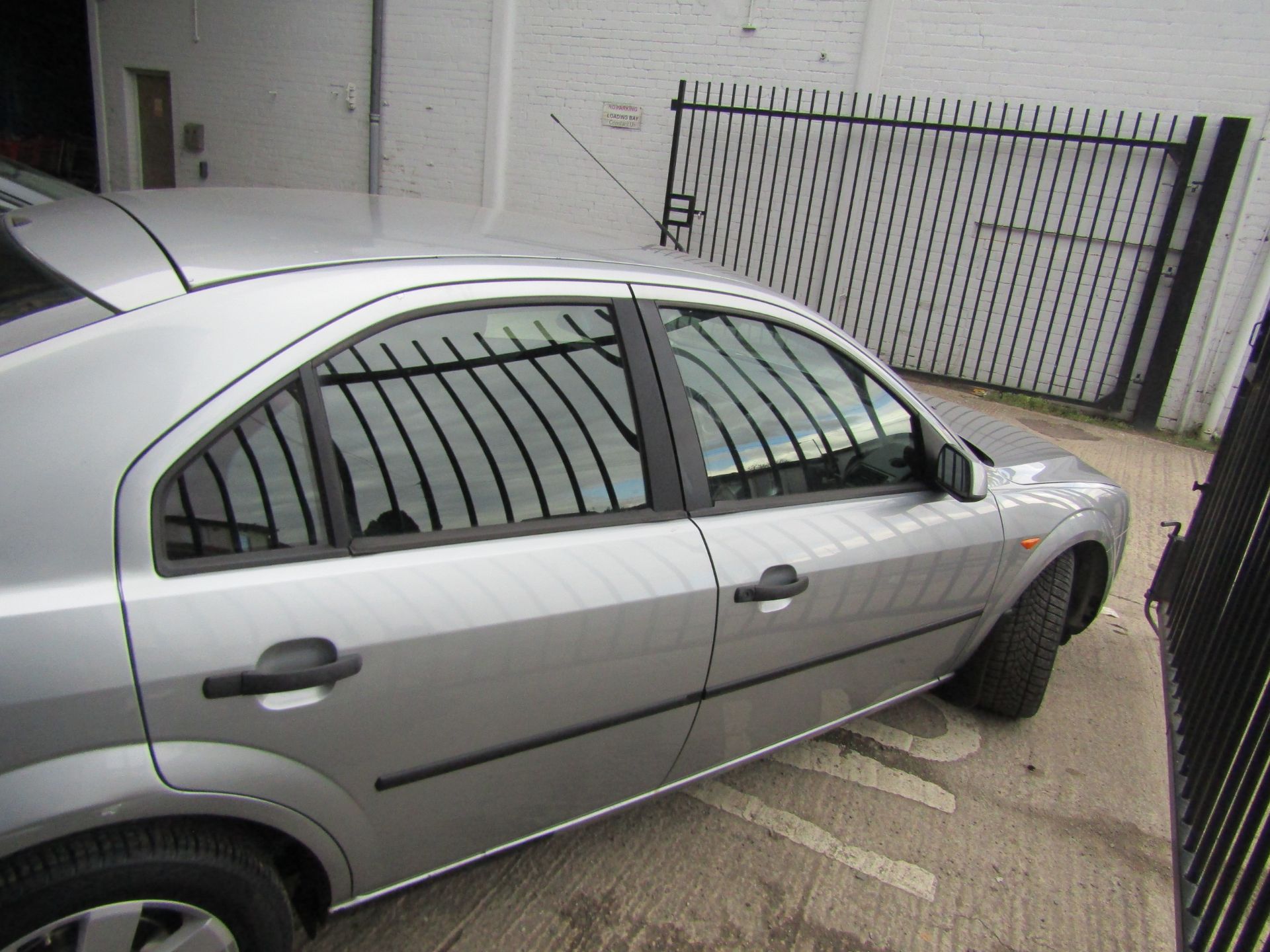 2003 Ford Mondeo Graphite 2.0 TDCI, MOT until 13th September, 89,010 miles (unchecked) comes with - Bild 4 aus 10