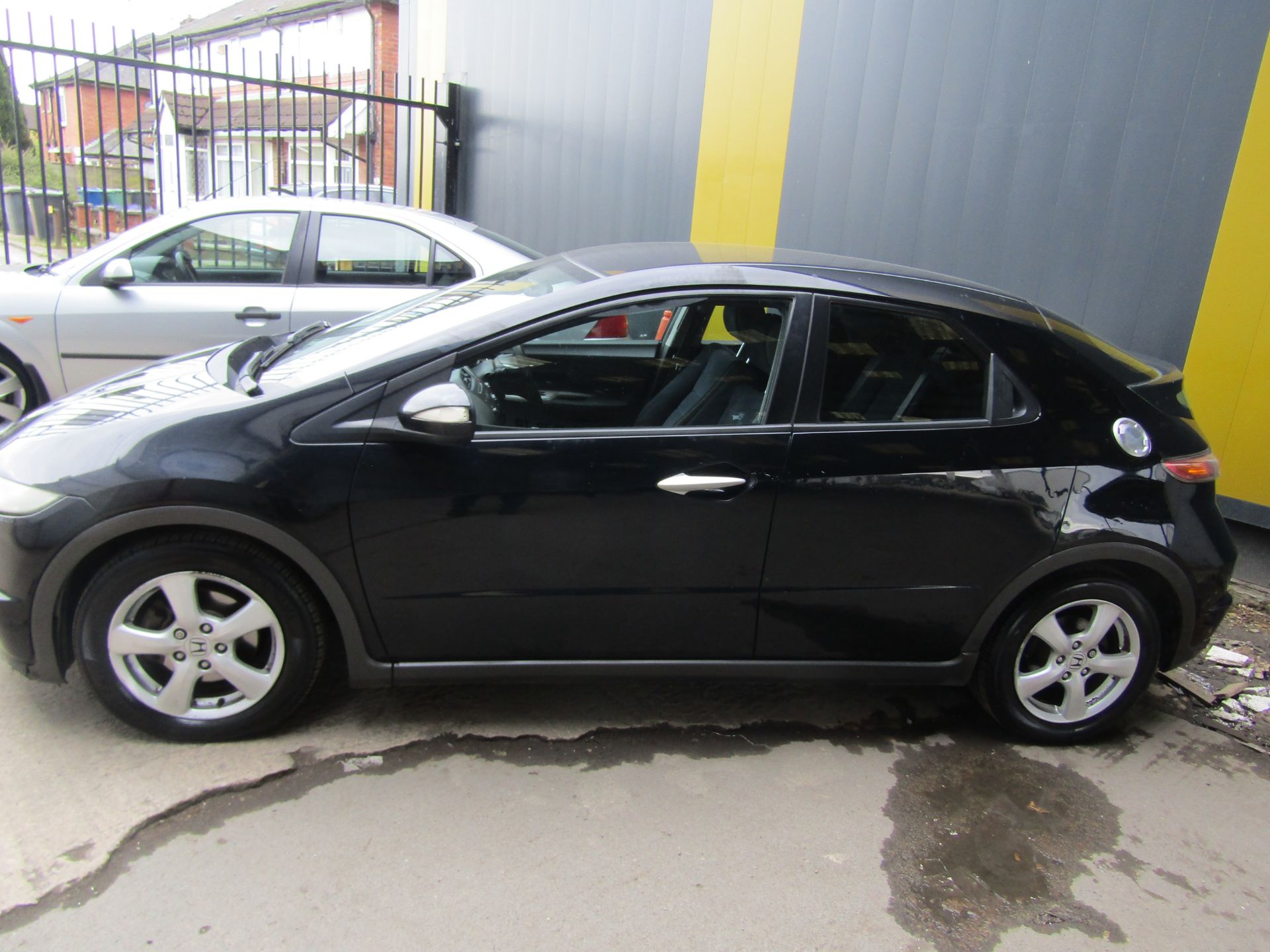 2008 Honda Civic SE 2.2 i-CDTI, in Black, MOT Until 22nd November 2024, 128,132  miles, Unchecked, - Bild 2 aus 11