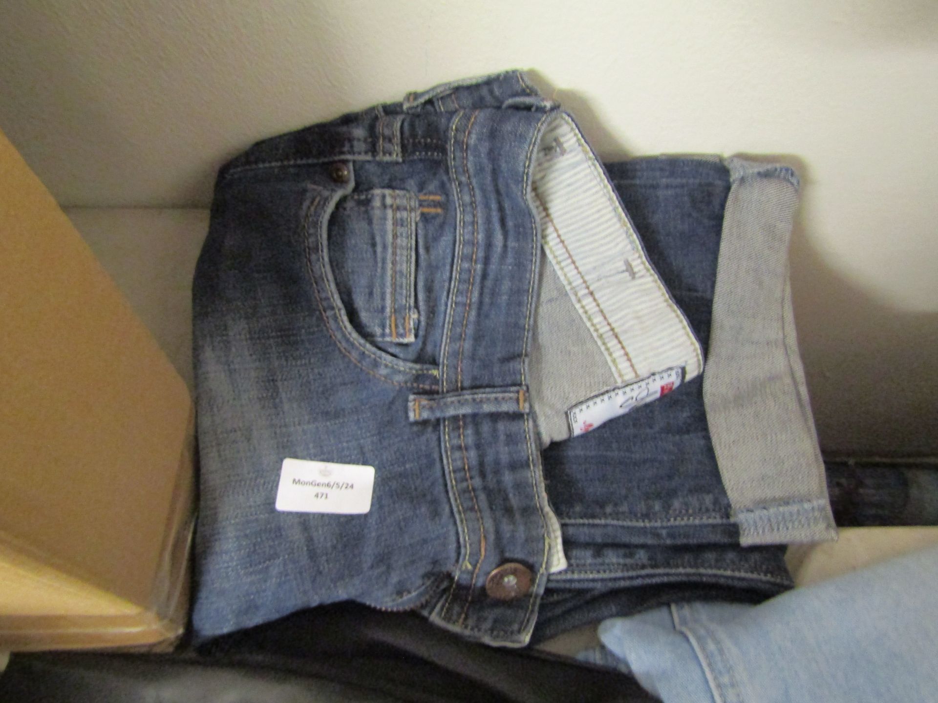 Authentic Denium Ladies Premium Quailty My Slimleg Jeans, Size 10R - Good Condition.