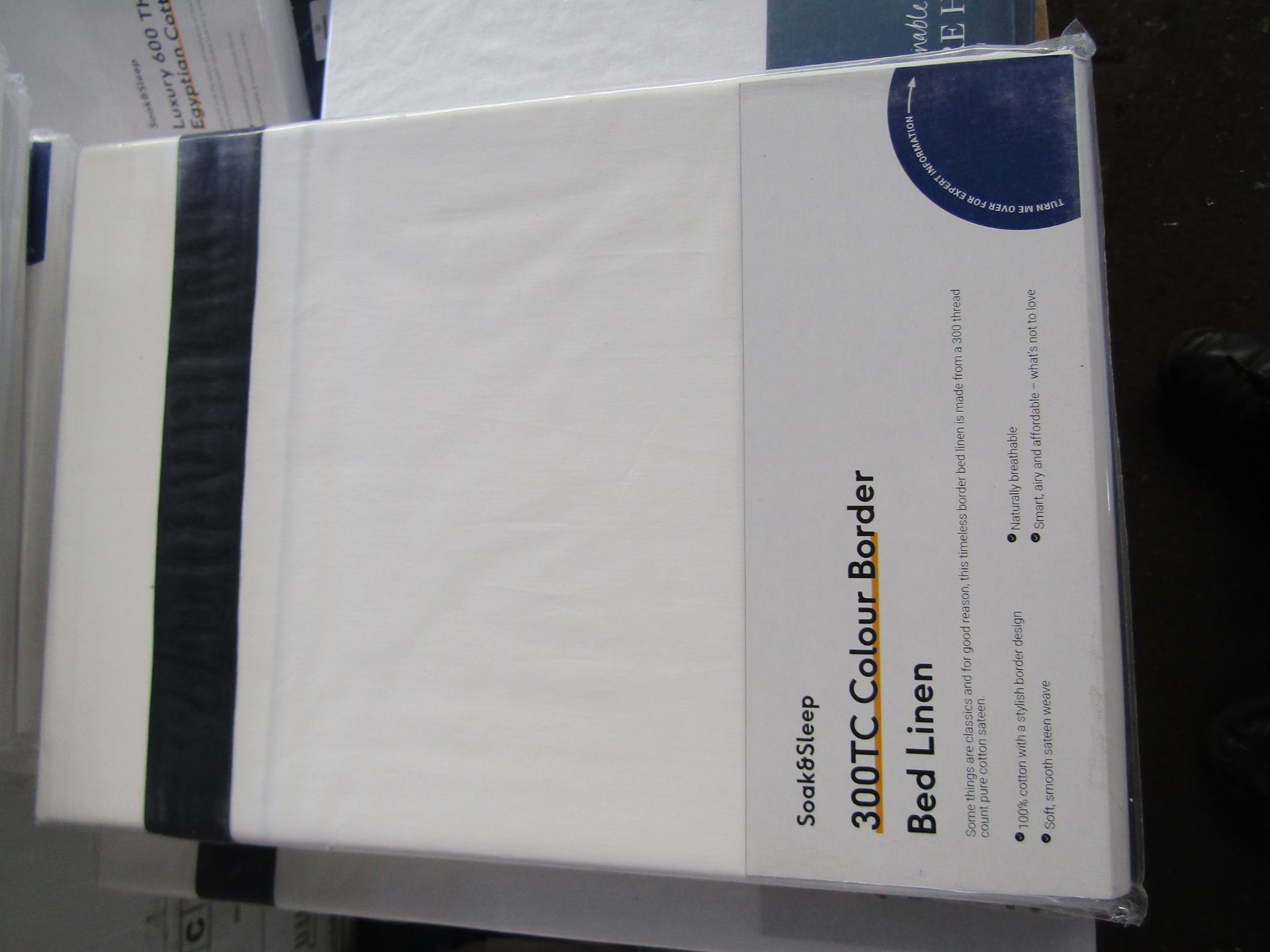 Soak & Sleep Soak & Sleep White/Navy 300TC Colour Border Cotton Single Flat Sheet RRP 17 About the