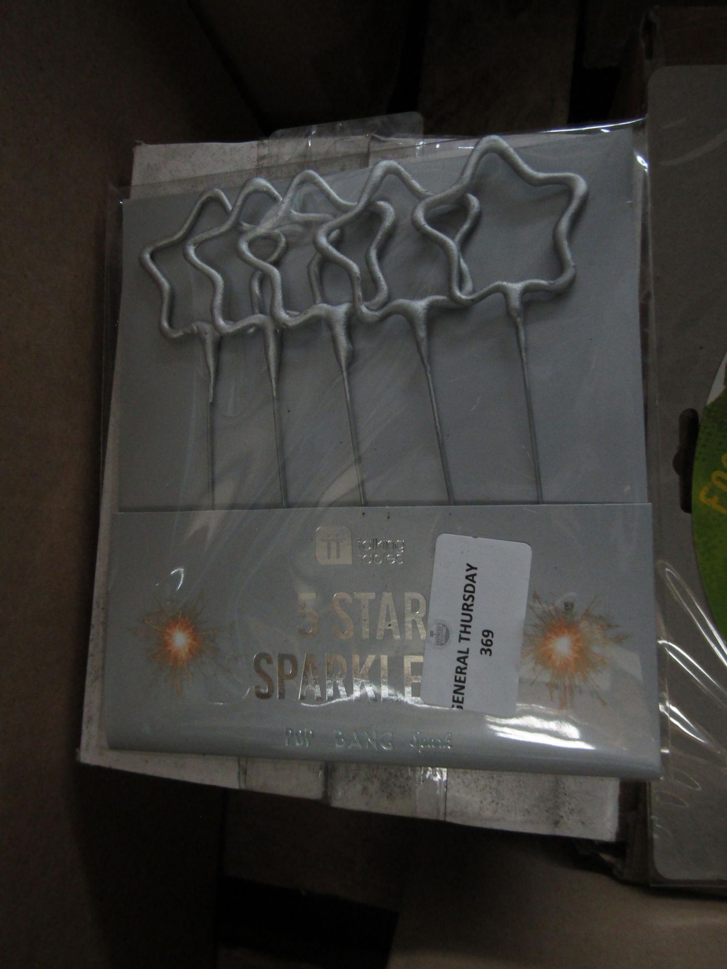 Box of approx 20 sets of 5 Star cake sparklers, unused