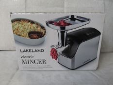 Lakeland Electric Meat Mincer RRP 75About the Product(s)Fancy making a shepherd's pie out of your
