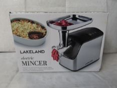 Lakeland Electric Meat Mincer RRP 75About the Product(s)Fancy making a shepherd's pie out of your