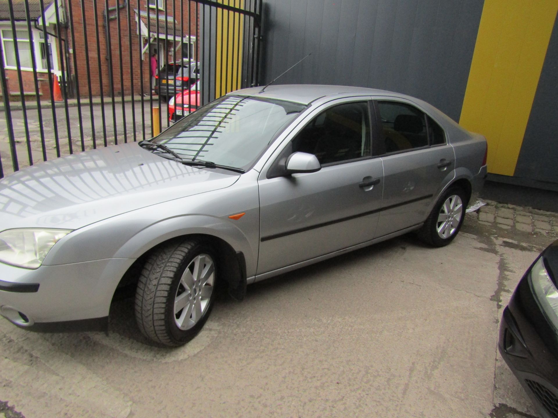 2003 Ford Mondeo Graphite 2.0 TDCI, MOT until 13th September, 89,010 miles (unchecked) comes with - Bild 2 aus 10