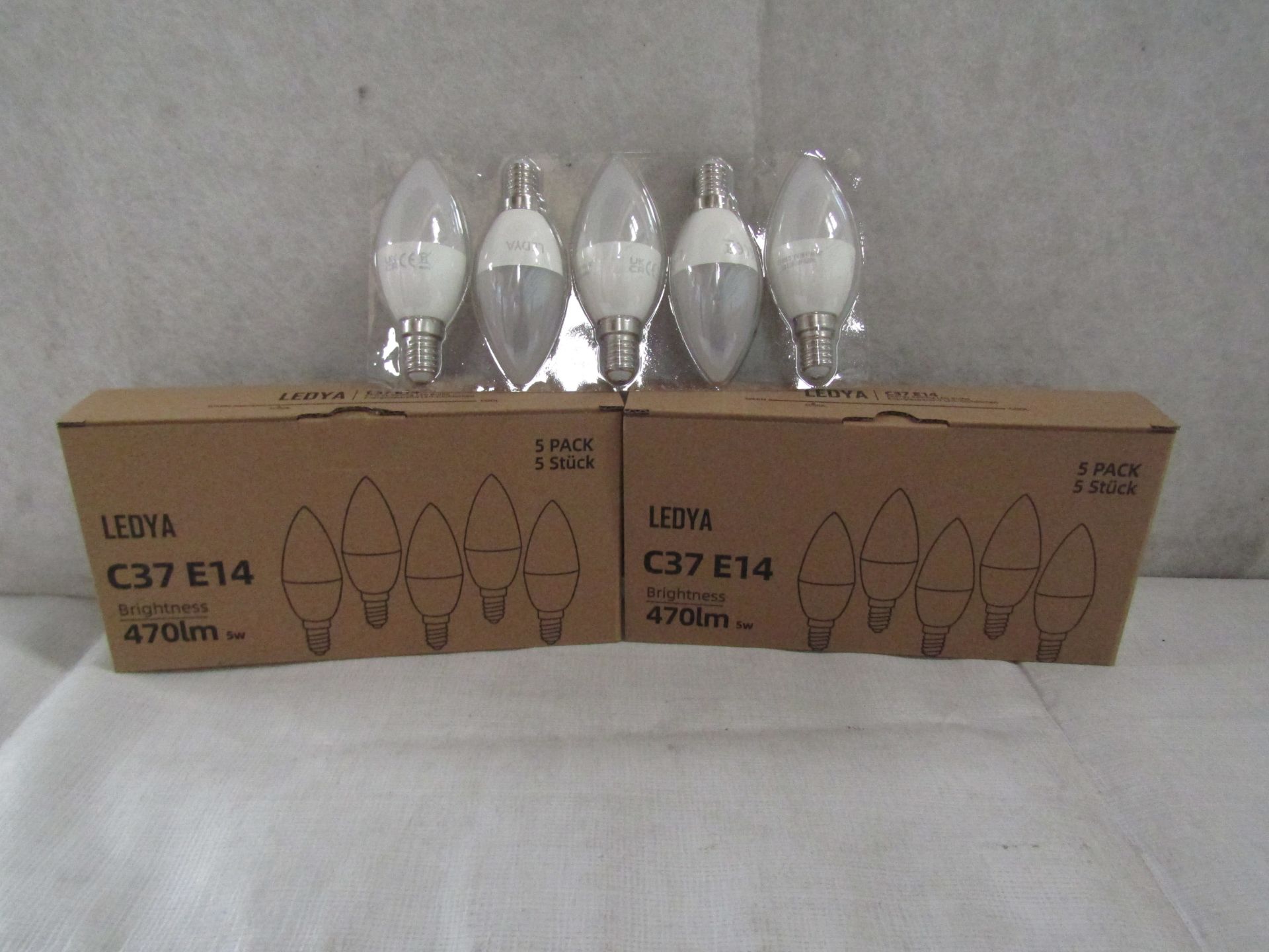 2X LEDYA - C37 E14 470 Lumen LED Light Bulbs - Pack of 5 - New & Boxed.