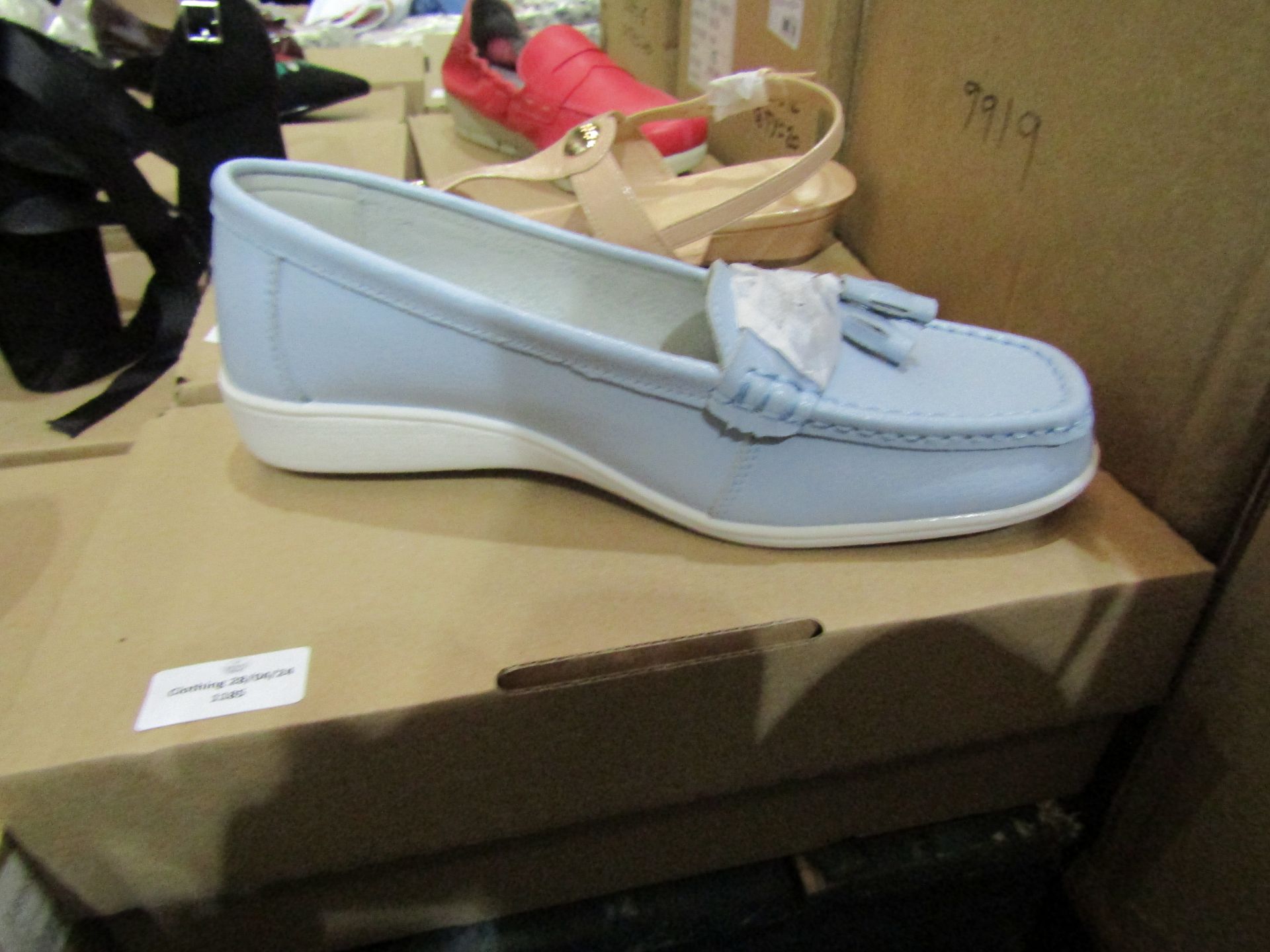 Ladies Blue Shoes, Uk 8E, Unworn & Boxed.