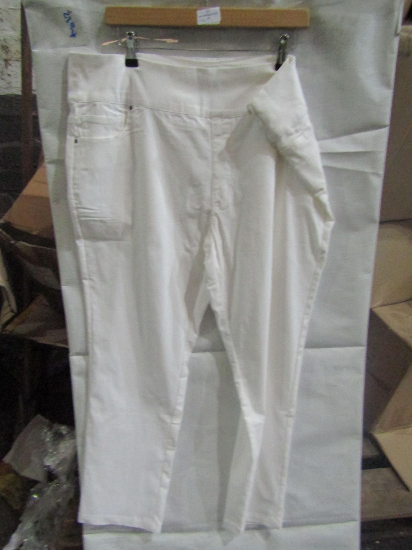 CollectionL Ladies Stretch Bottoms, White - Good Condition.