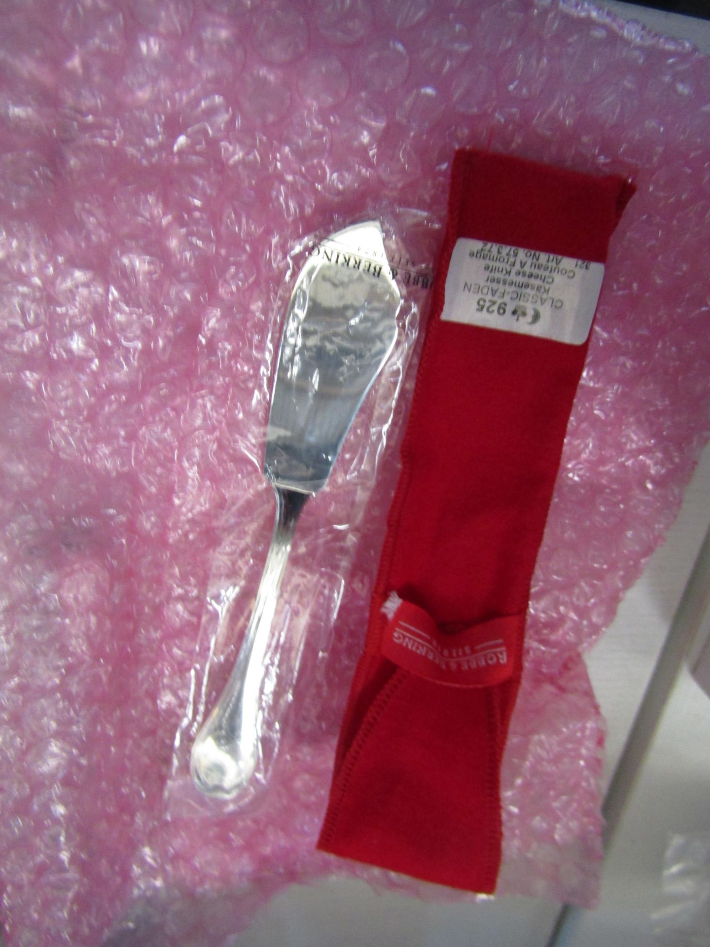 Robbe & Berking Cheese Knife Classic-Faden Sterling Silver RRP 175About the Product(s)This