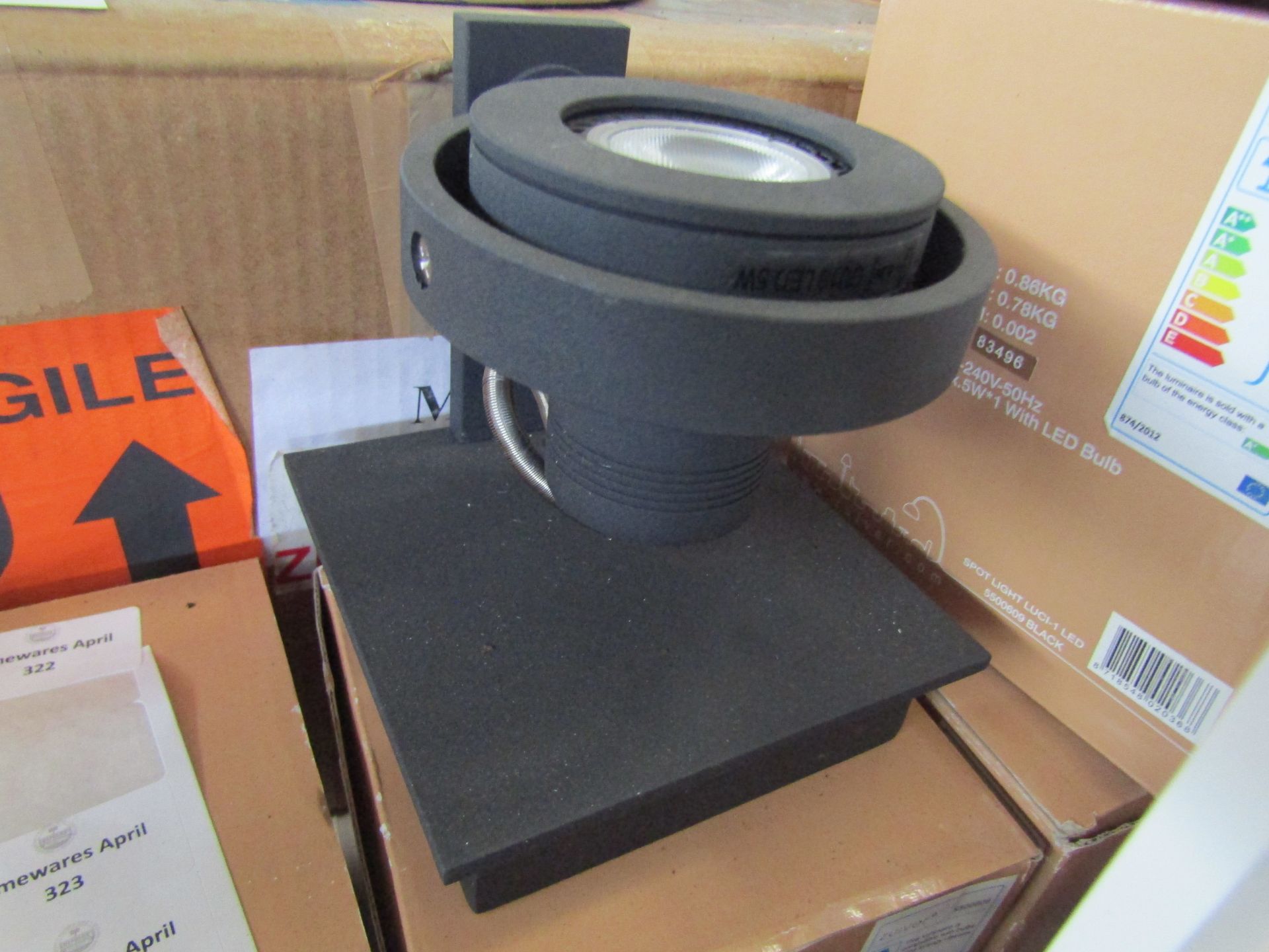 Dimmable Single Spotlight Black. Size: W11.5 x D11.5 x H12.8cm - RRP ?70.00 - New & Boxed. (451)