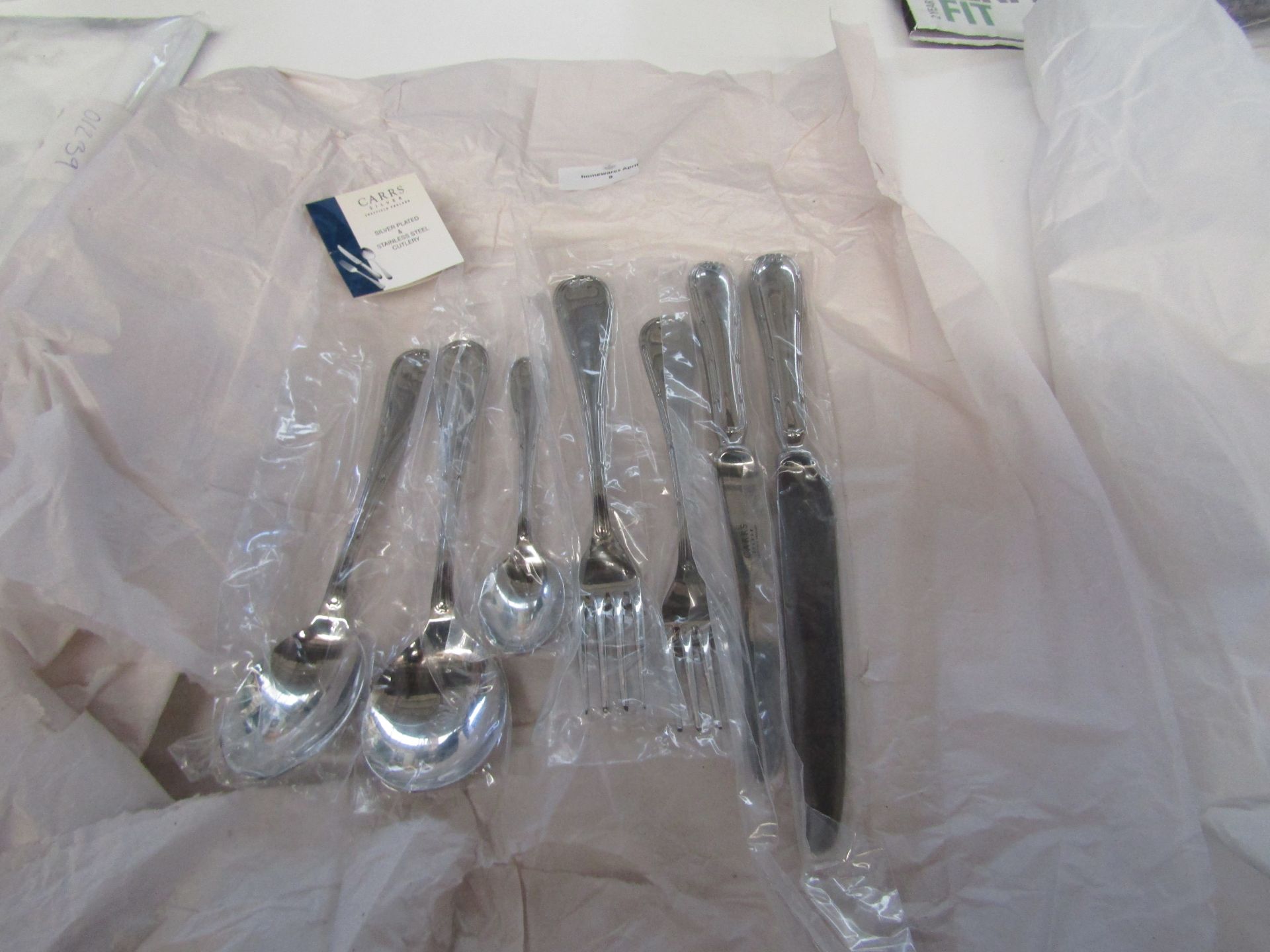 Carrs Silver English Reed & Ribbon Stainless Steel Cutlery Set 7 Piece RRP 99About the Product(s)