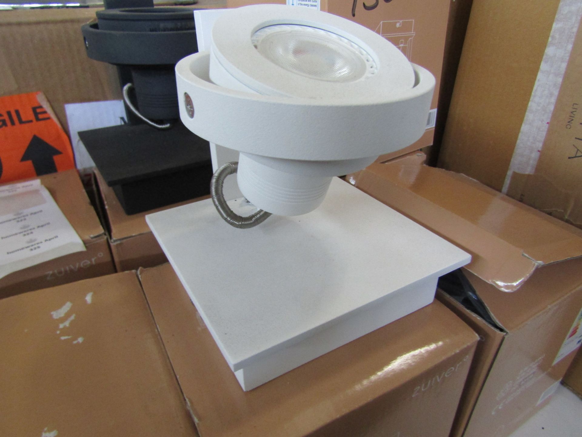 Dimmable Single Spotlight White. Size: W11.5 x D11.5 x H12.8cm - RRP ?70.00 - New & Boxed. (450)
