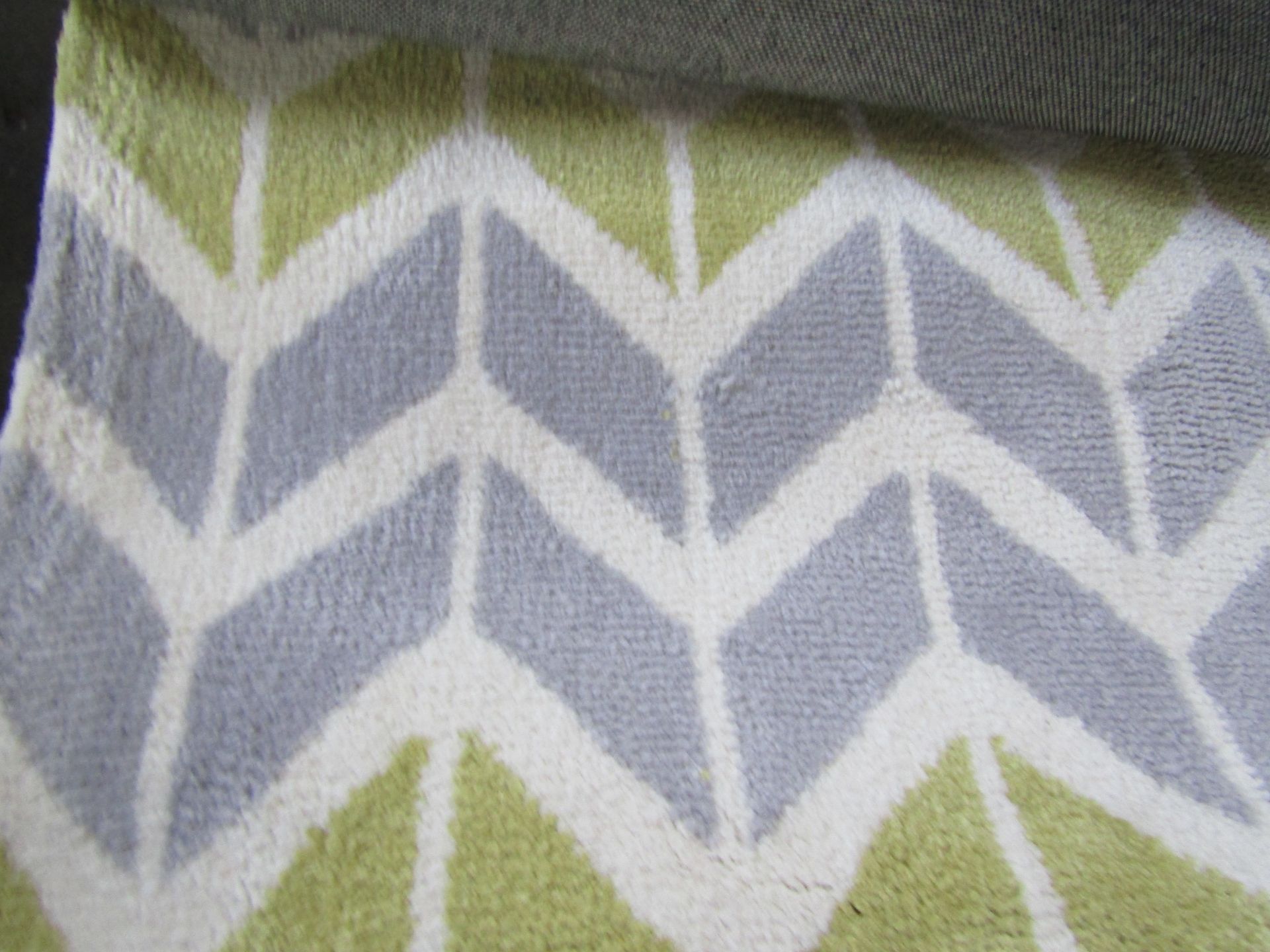 Rugstore Arlo Rug L100 X W150Cm Chevron Lemon & Grey RRP 125About the Product(s)Whether you are