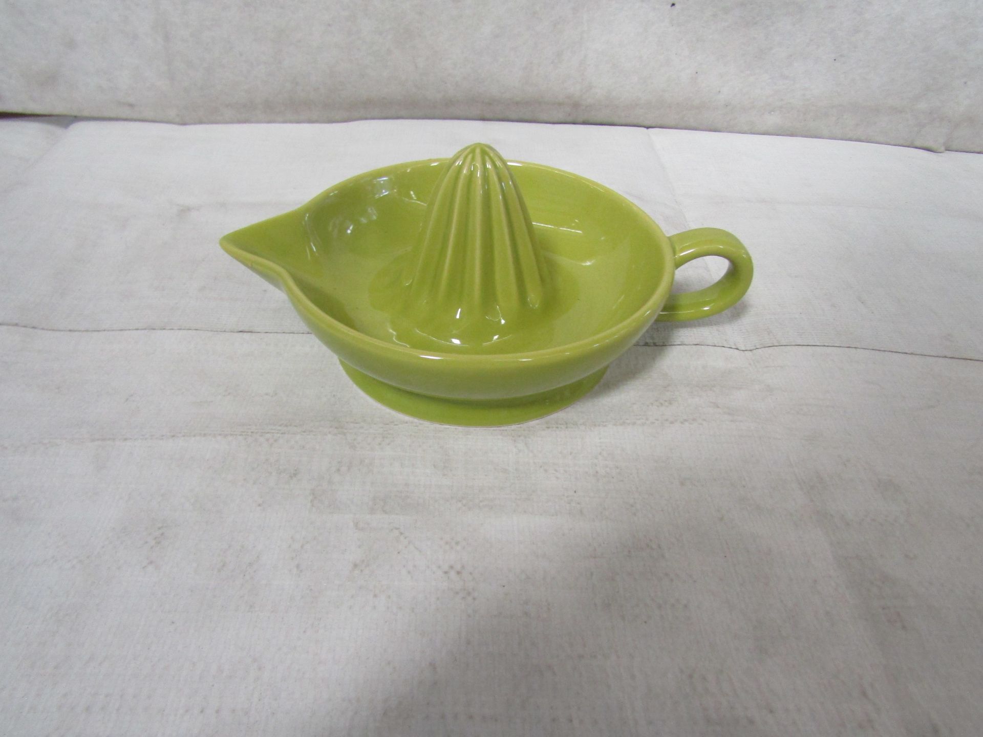 Scoop - Green Large Citrus Juicer - New & Boxed.