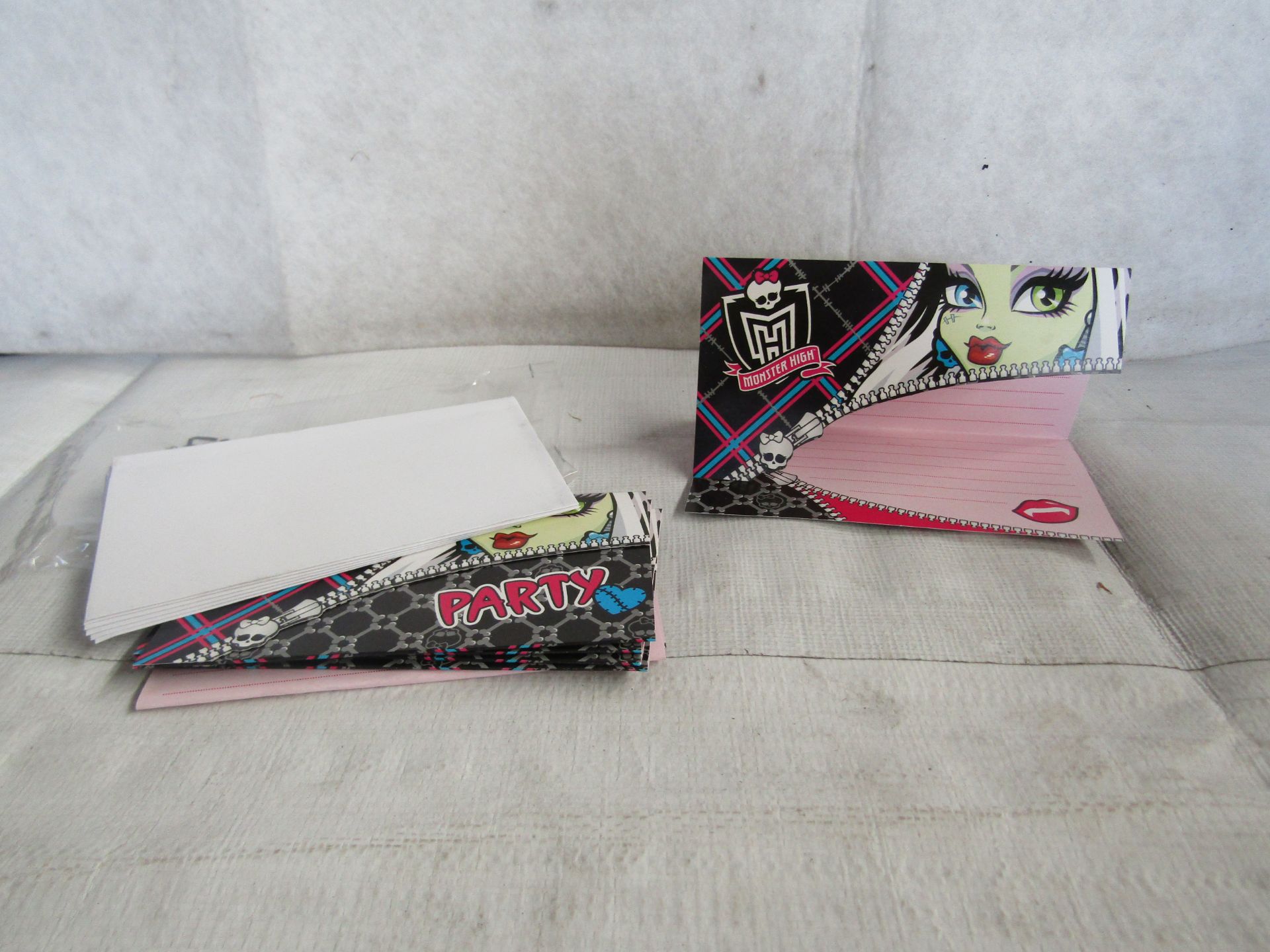 240X Monster High - Sets of 10 Party Invitations - New & Packaged.