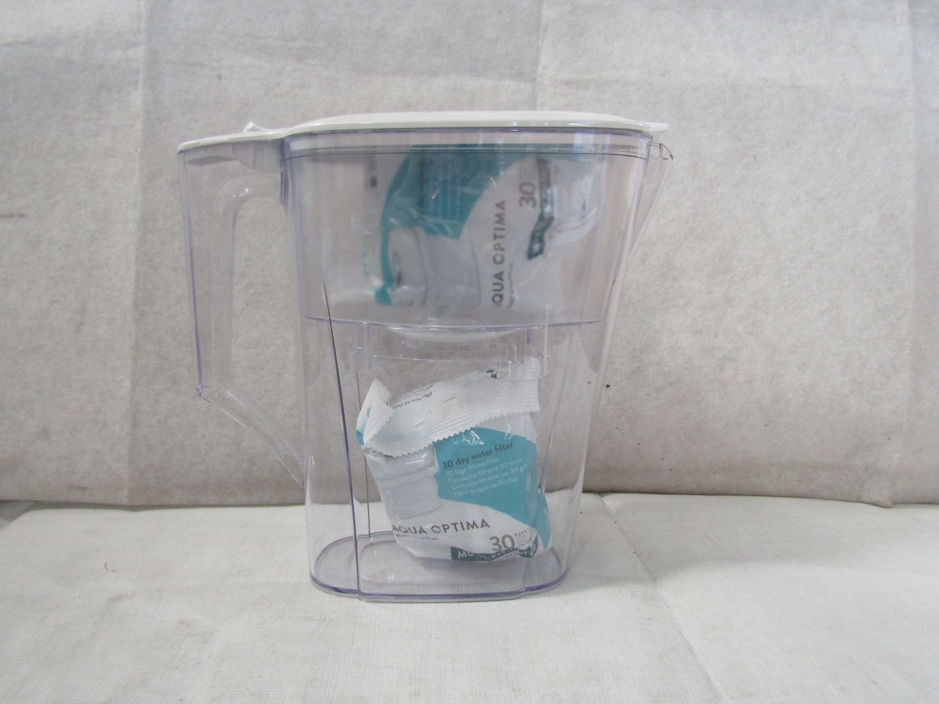 1L Water Filter Jug - Good Condition & Boxed.