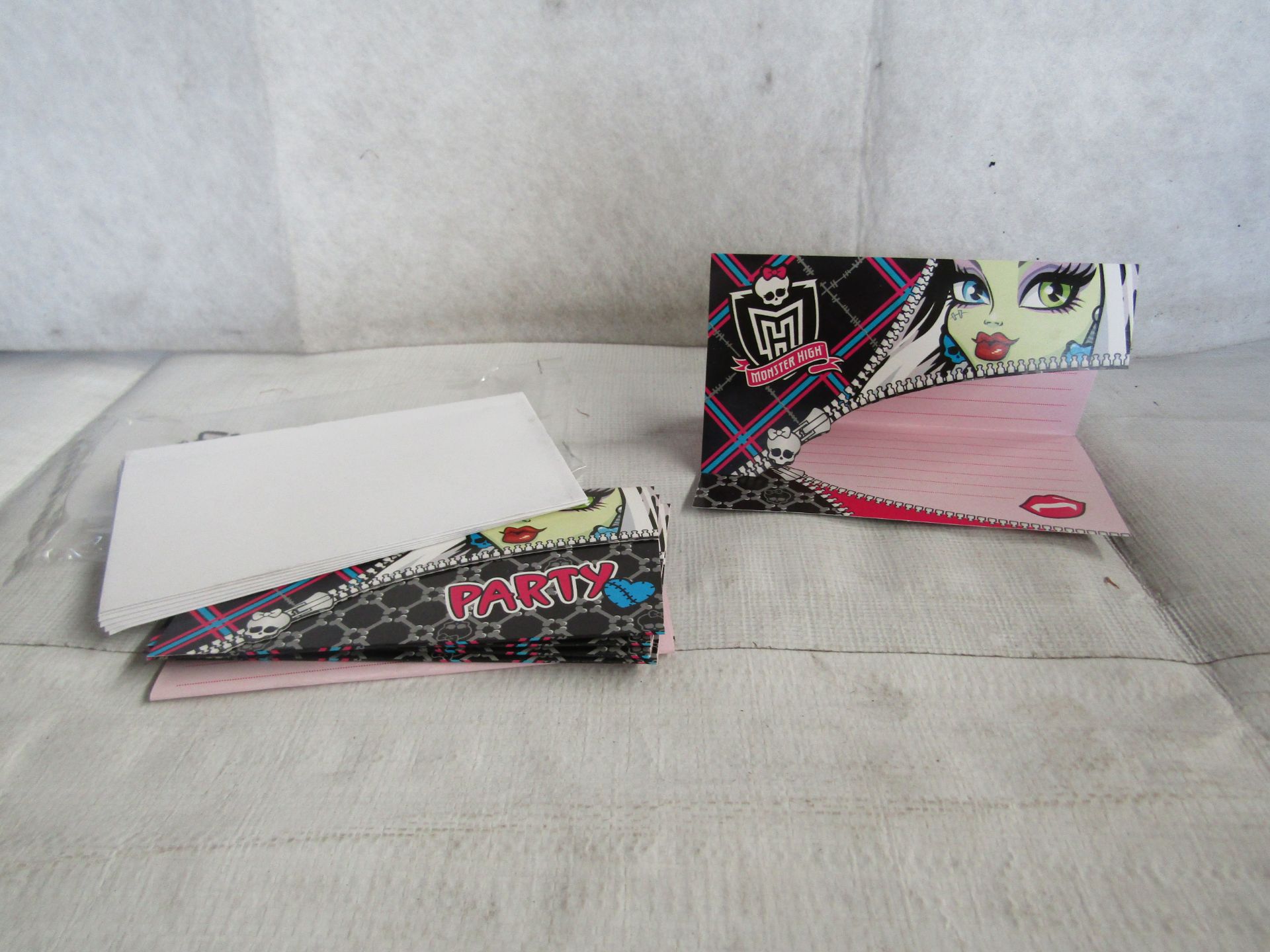 240X Monster High - Sets of 10 Party Invitations - New & Packaged.