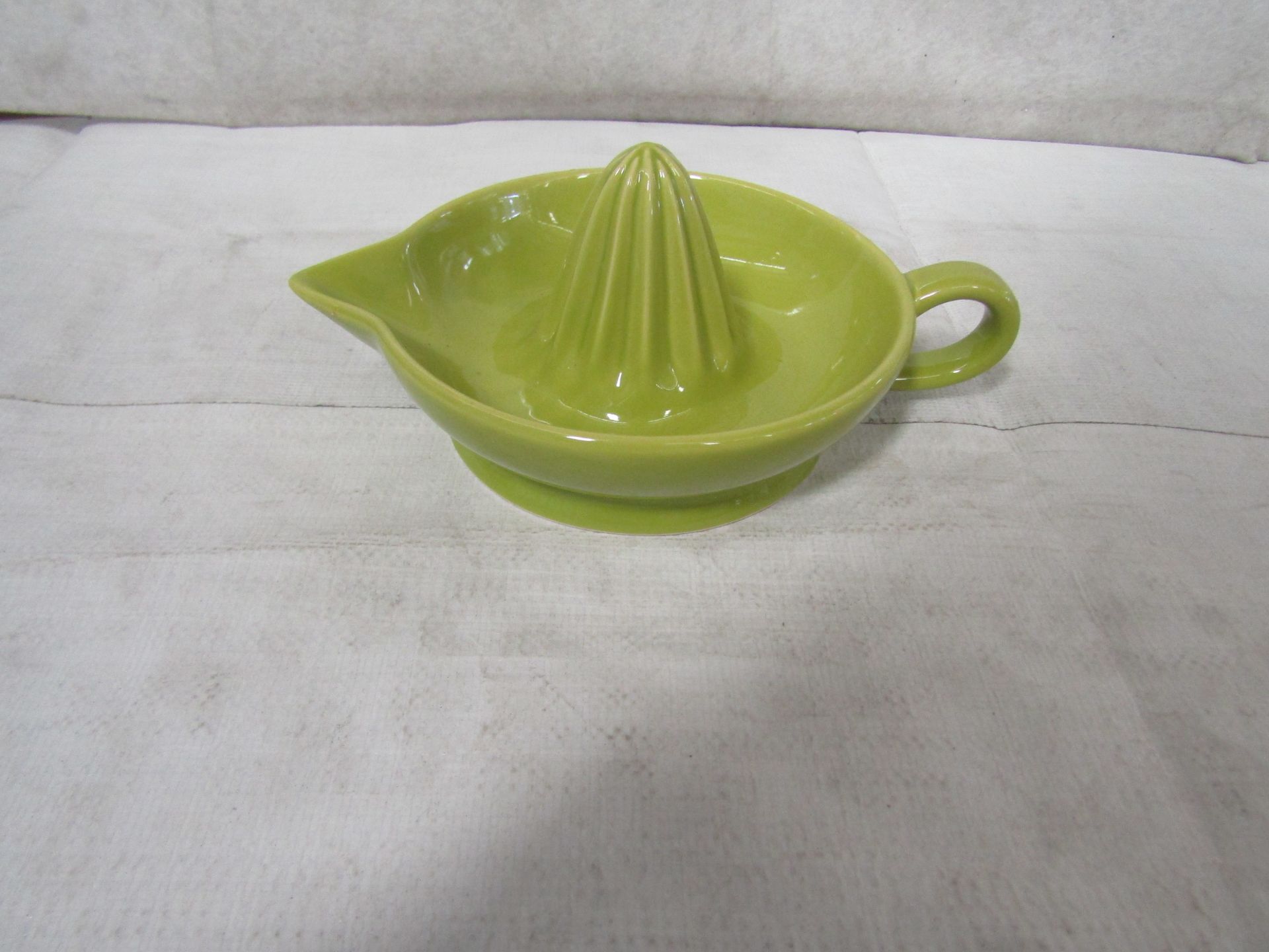 Scoop - Green Large Citrus Juicer - New & Boxed.