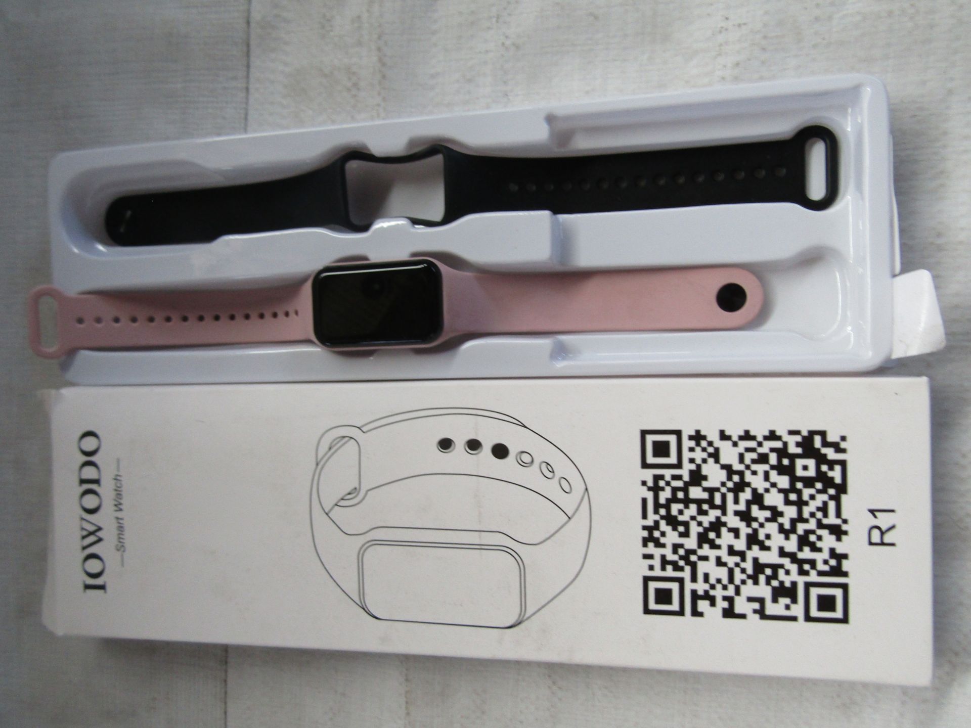 Iowodo Smart Watch, Unchecked & Boxed.