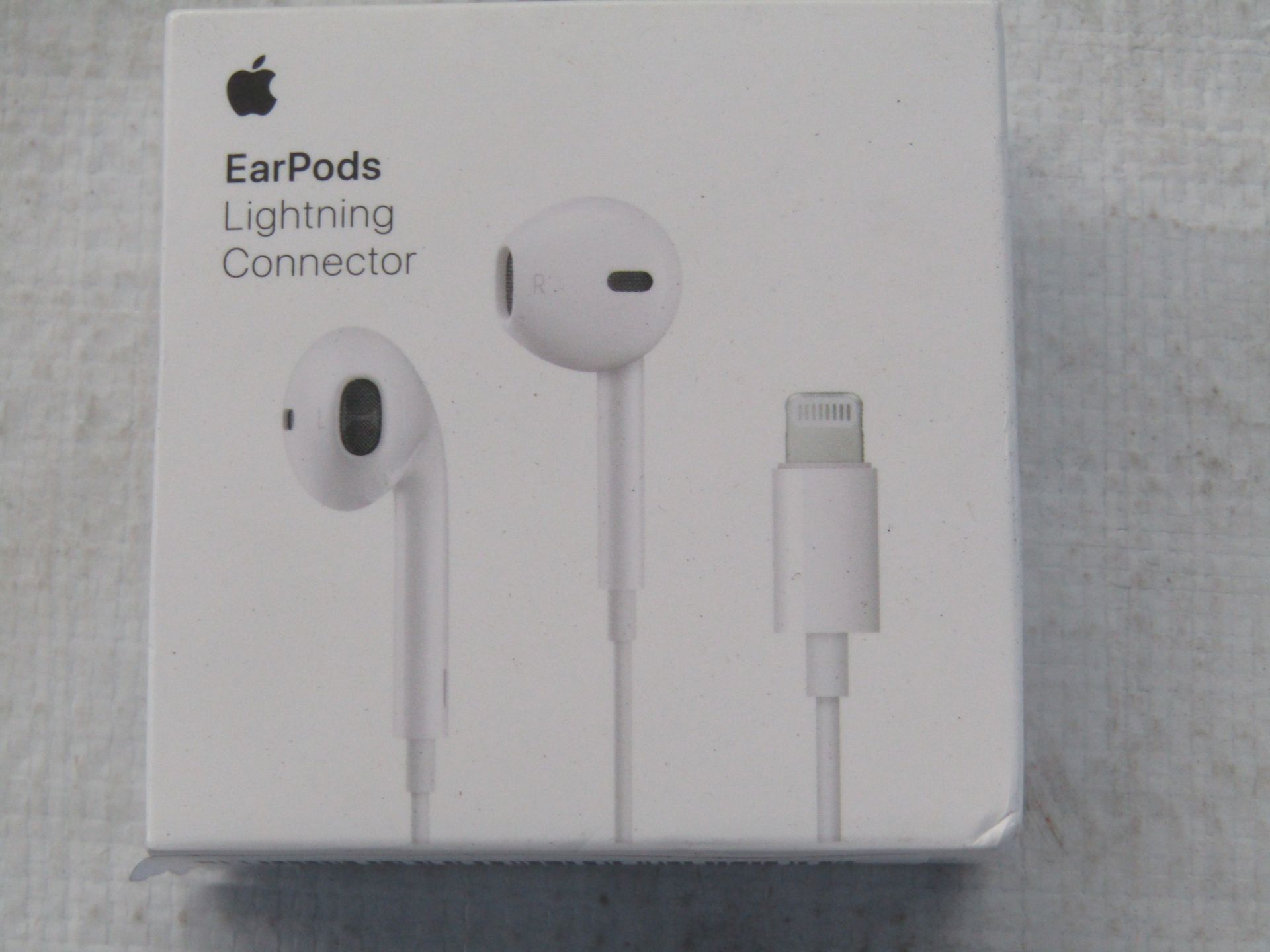 Apple Wired Earpods With 3.5mm Headphone Jack - Unchecked & Boxed.