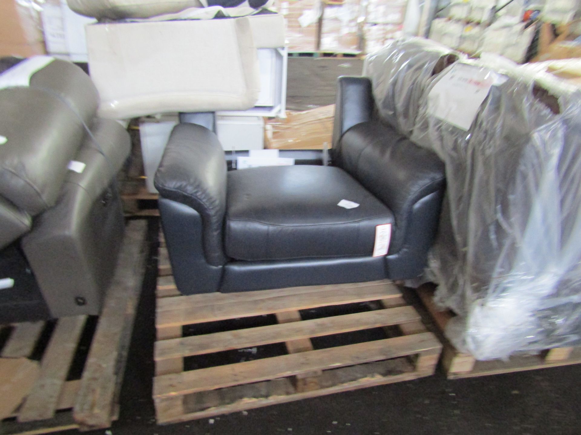 DFS Garrett Power Recliner Chair In Navy RRP 999About the Product(s) Height - 93 cmWidth - 108