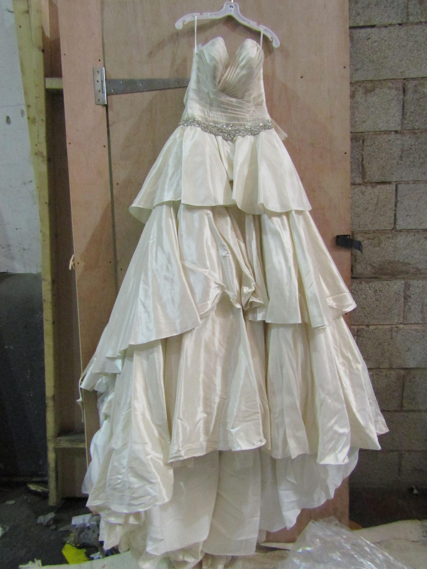 Approx 500 pieces of wedding shop stock to include wedding dresses, mother of the bride, dresses, - Image 13 of 43
