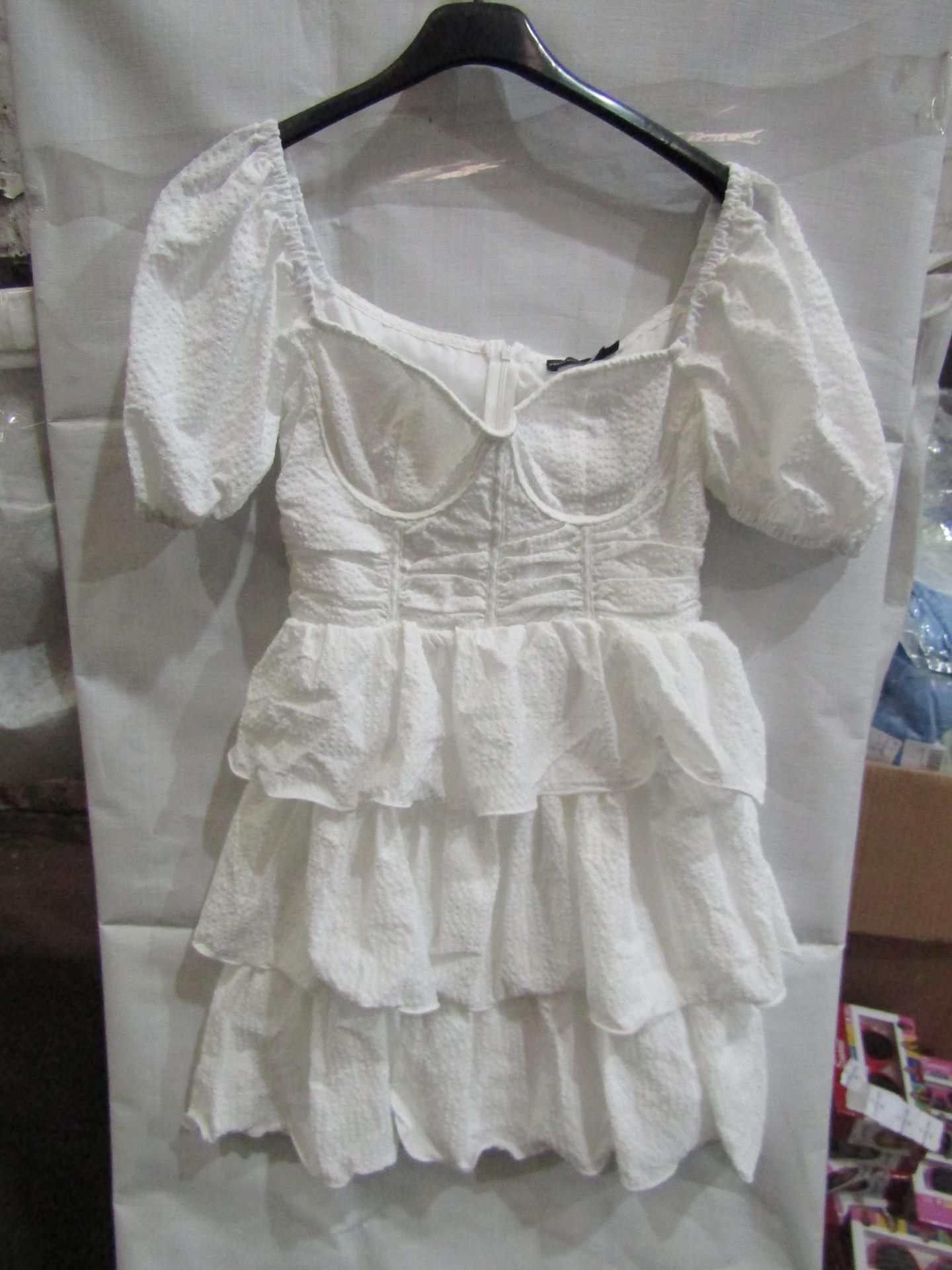 10x Pretty Little Thing White Crinkle Cup Detail Tiered Skirt Scatter Dress, Size 8, New &