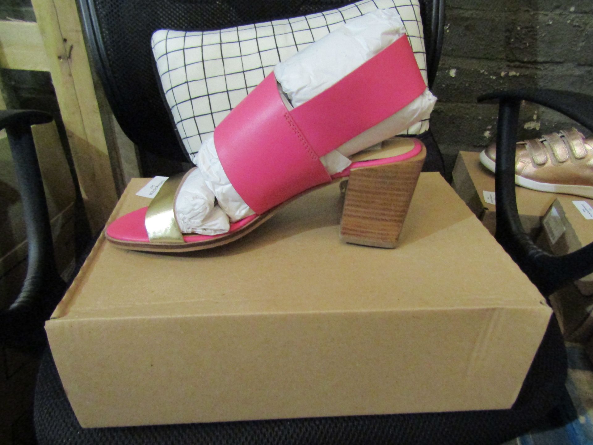 JD Williams Sole Diva Ladies Summer Sandle Heels, Size: 5 - Unworn & Boxed.