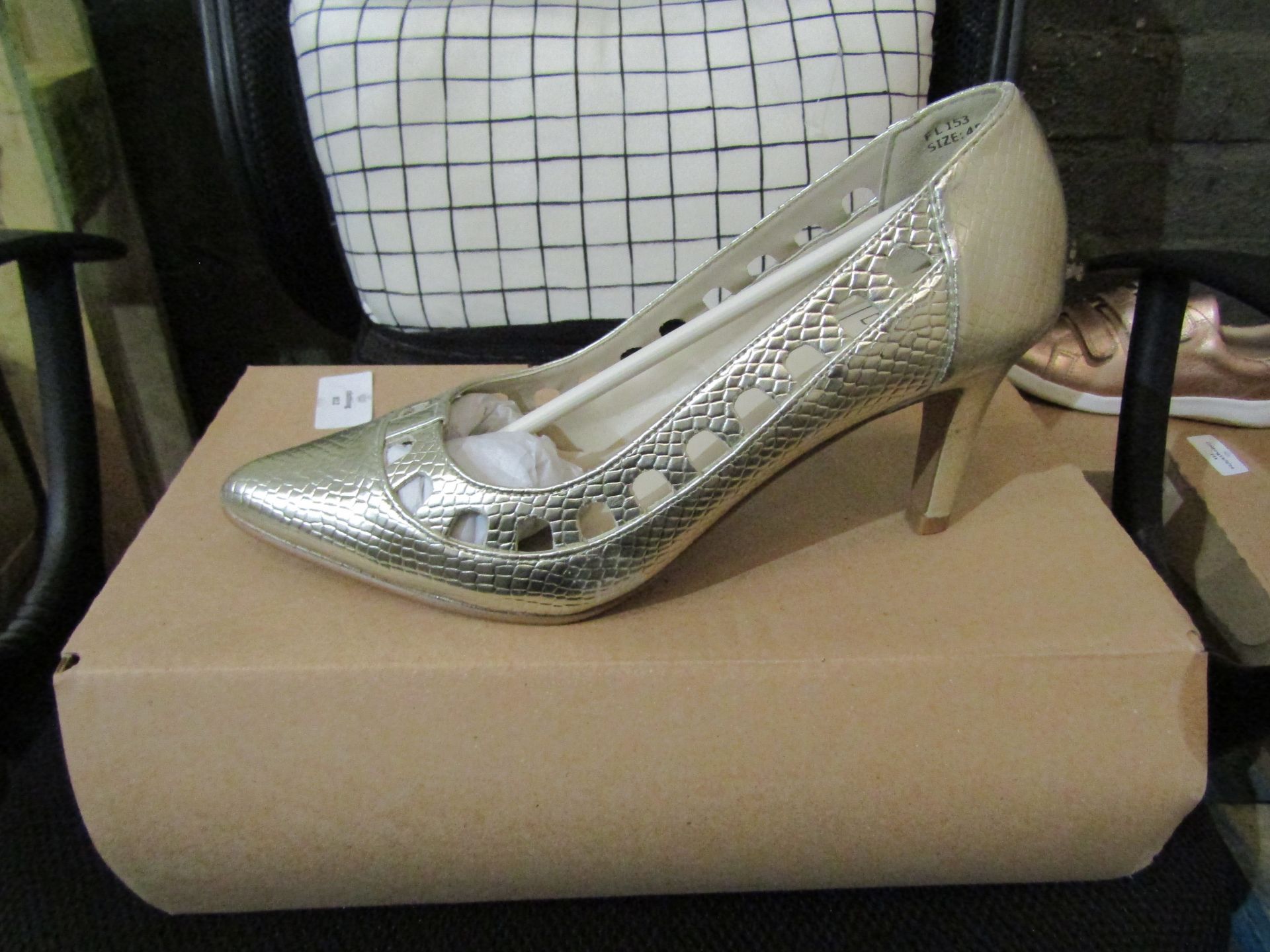 Ladies High Heel Shoes, Size Uk 4, Gold, Unworn & Boxed. See Image