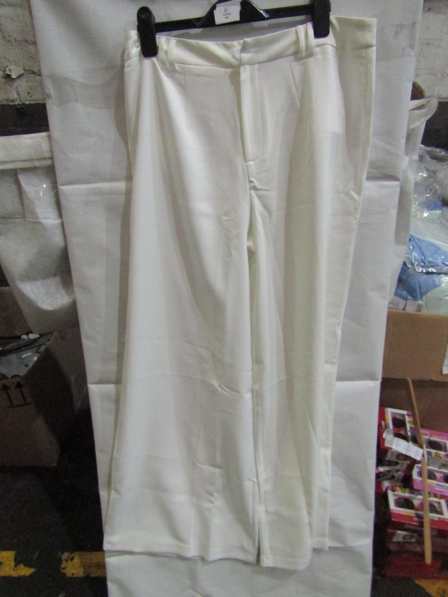 3 x PrettyLittleThing White Woven Double Belt Loop Suit Trousers, Size: 8 - New & Packaged.