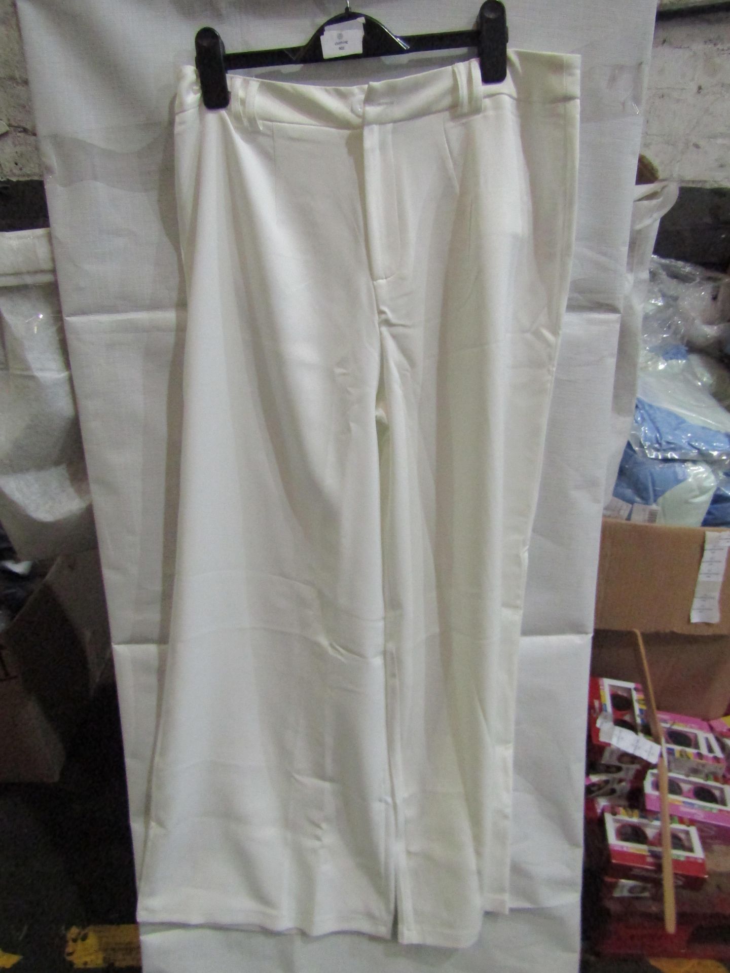 3 x PrettyLittleThing White Woven Double Belt Loop Suit Trousers, Size: 8 - New & Packaged.