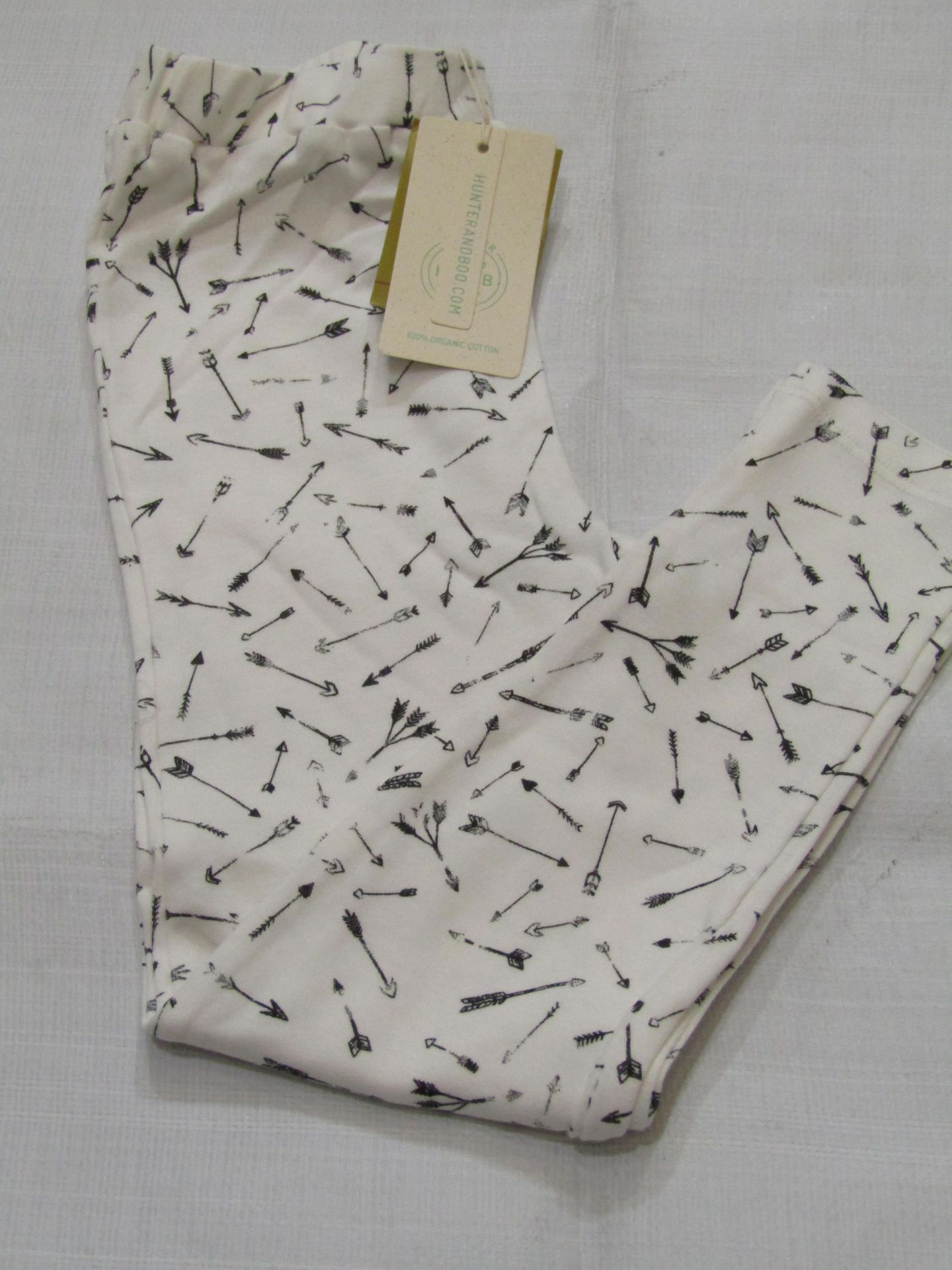 2 X Hunter & Boo Arrow Print Leggings Age 4-5yrs New & Packaged - Image 2 of 2