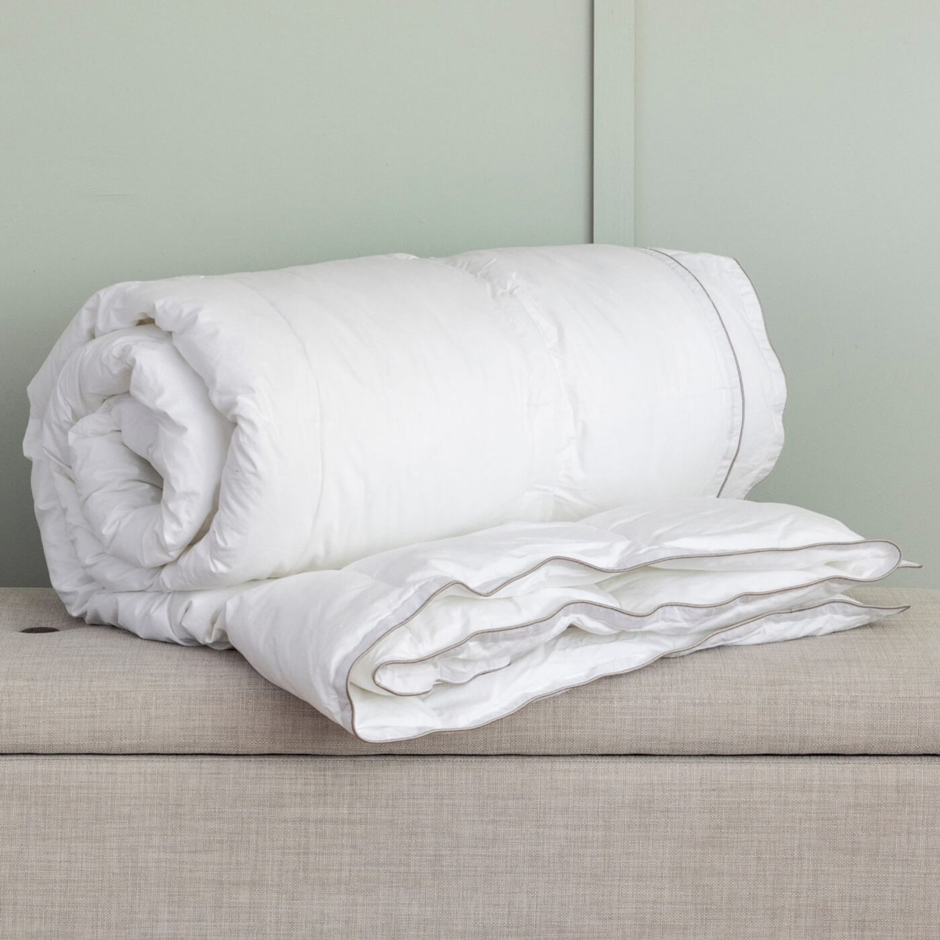 Soak & Sleep Supremely Soft As Down Duvet - Emperor - All Season RRP 188 Enjoy the luxurious