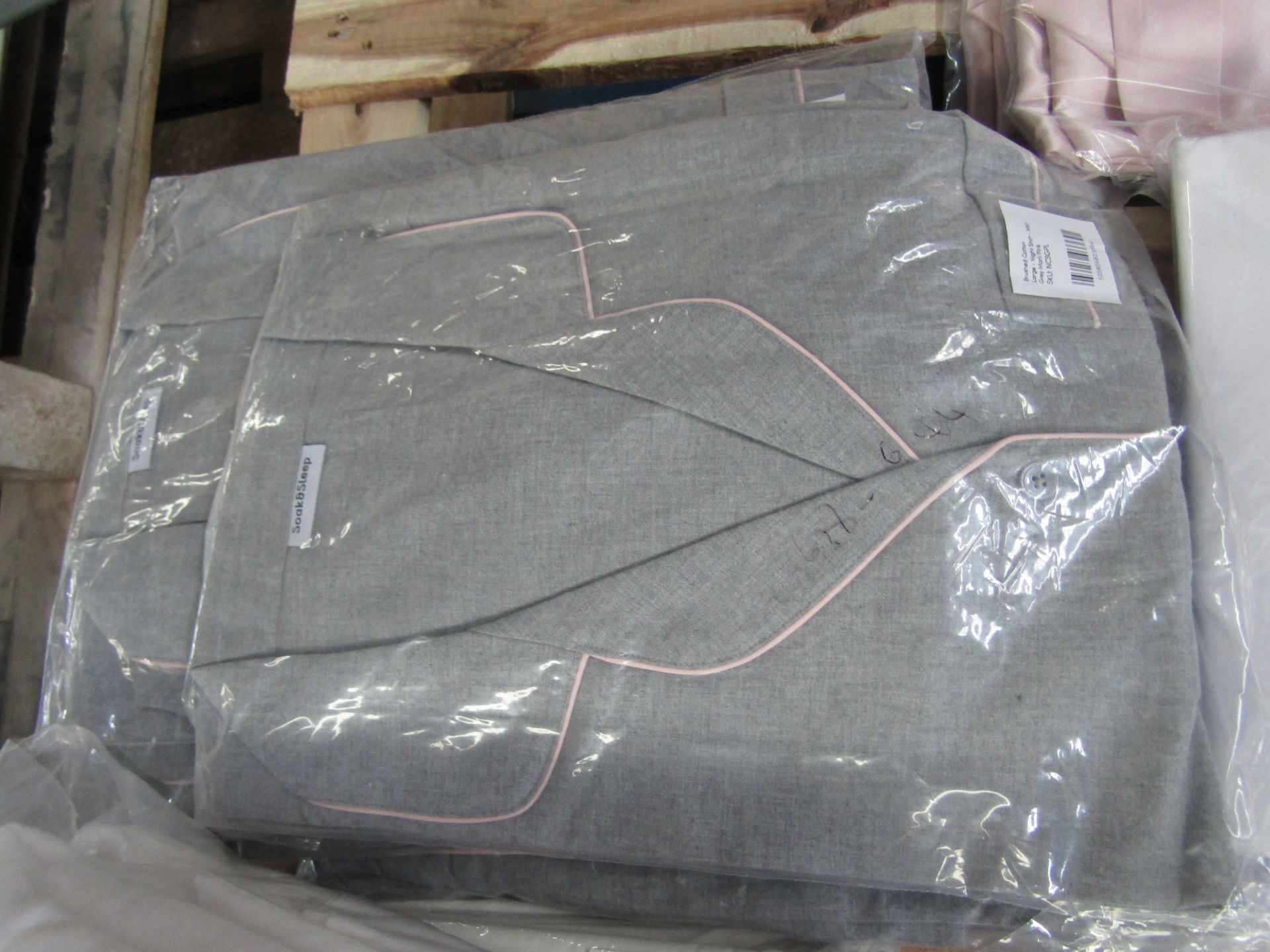 Soak & Sleep Mid Grey Marl/Pink Brushed Cotton Large Night Shirt RRP 15 Feel good and look good in a - Image 2 of 2