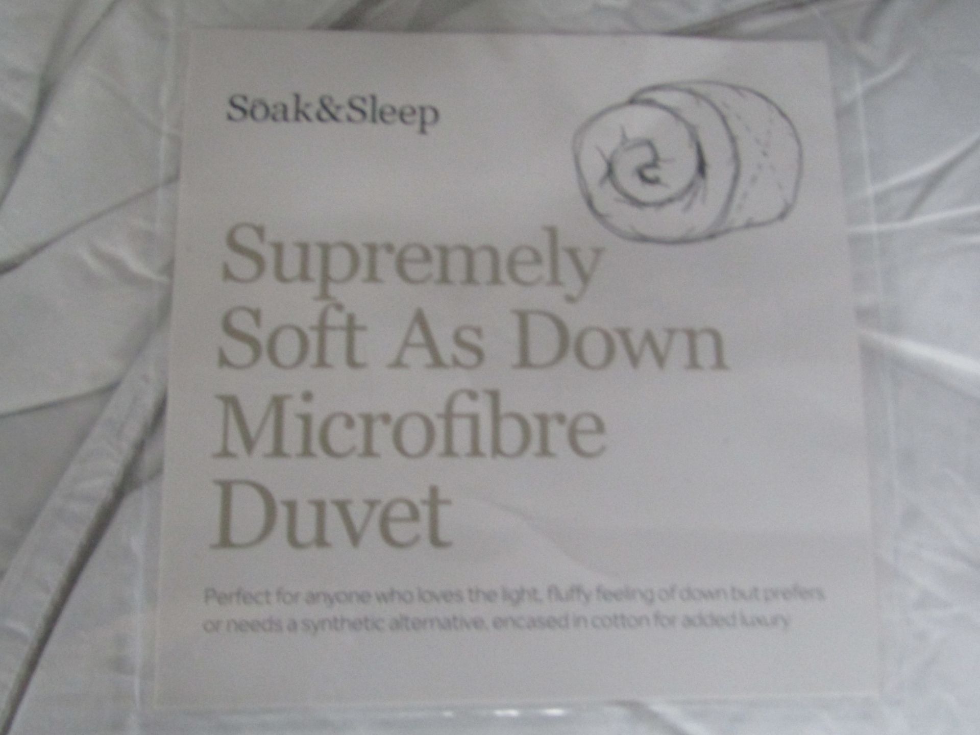 Soak & Sleep Soak & Sleep 10.5 Tog Soft As Down Microfibre Superking Duvet RRP 80 Enjoy the - Image 2 of 2