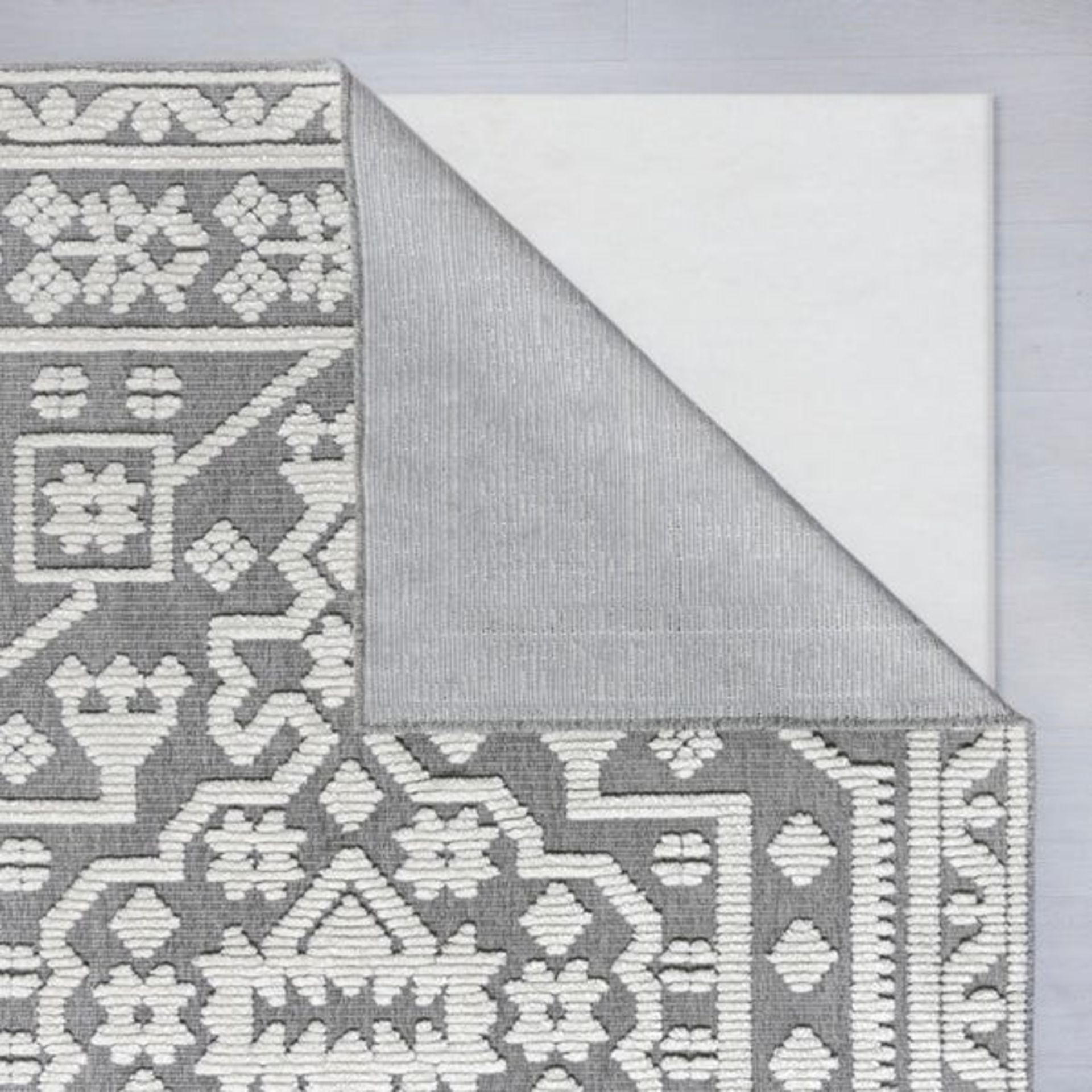 Verve D040 Torres Global Wash Rug In Grey 200X320Cm RRP 145About the Product(s)Range: VERVE