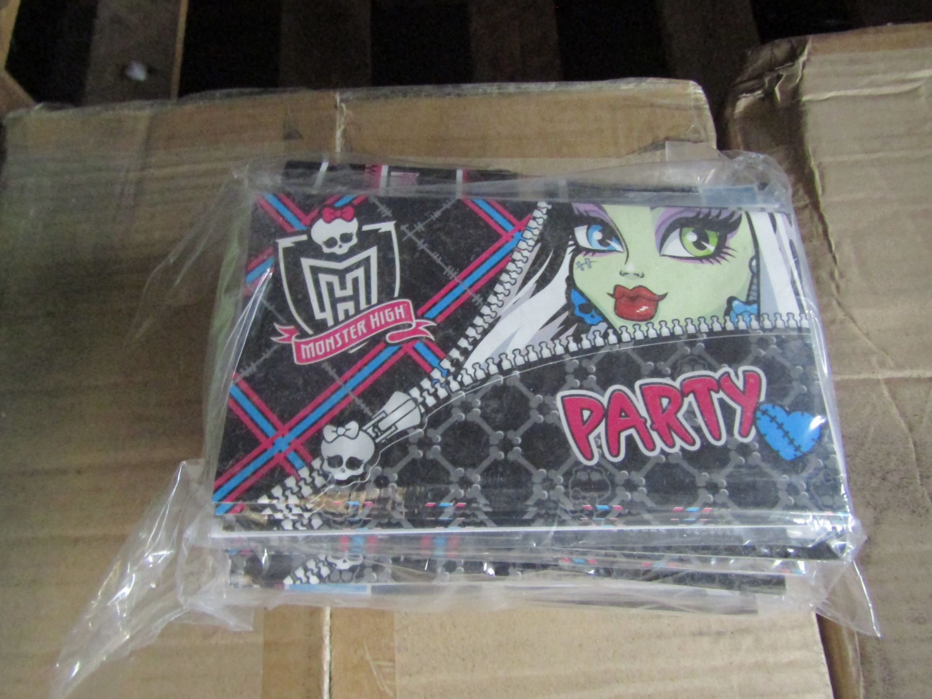 Box of 240x packs of Monster High party invitations, all unused