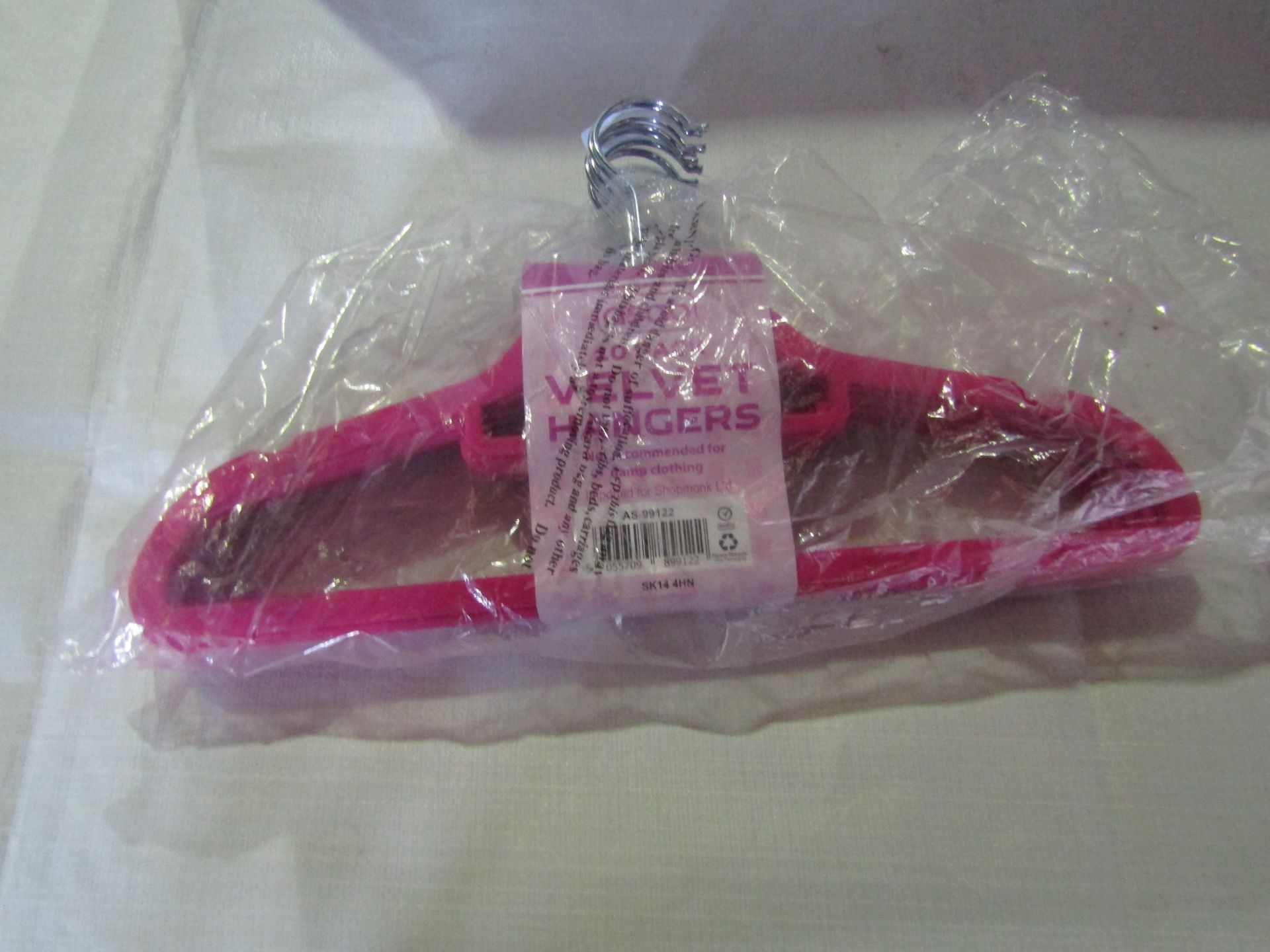 Asab 10 Pack Velvet Hangers, Pink- Unused & Packaged.