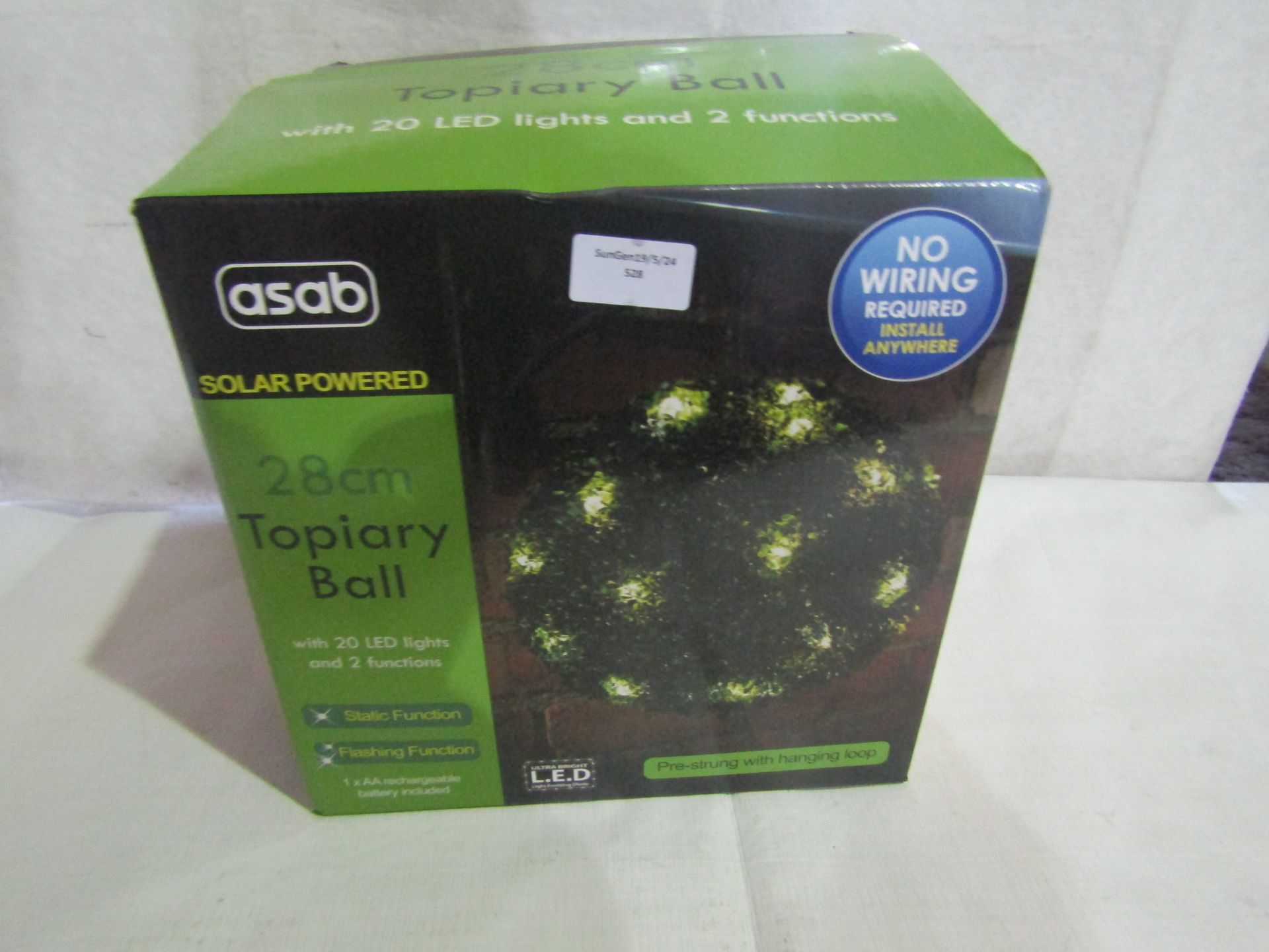 Asab Solar Powered 28cm Topiary Ball With 20 LED Lights & 2 Functions, Green - Unchecked & boxed.