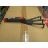 Bellota - Fibre-Glass Hand-Rake - New.