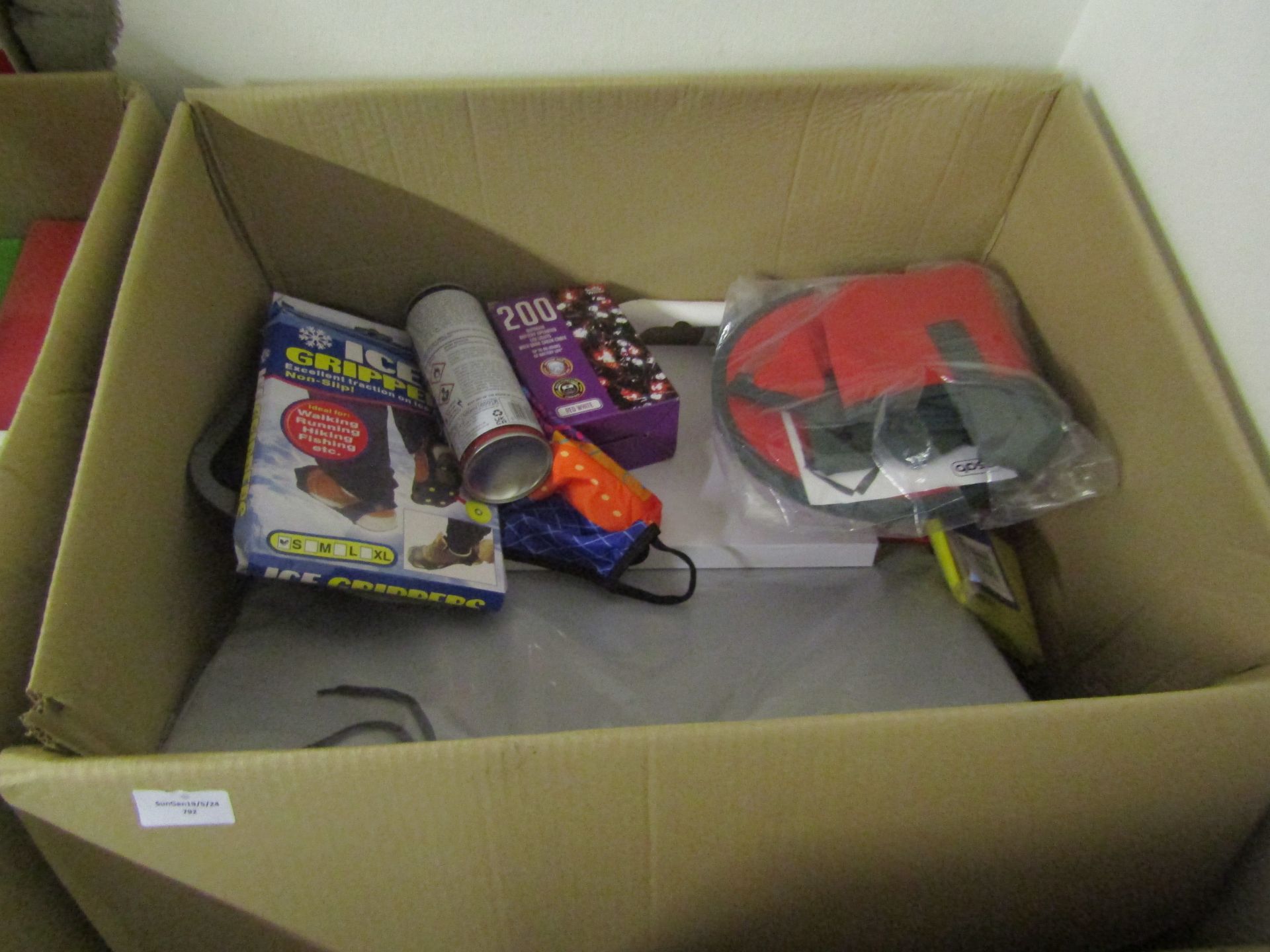 Box Of Approx 8x Household Items Being Heavy Duty Tarp, 200 LED Lights, Christmas Lights Storage Bag