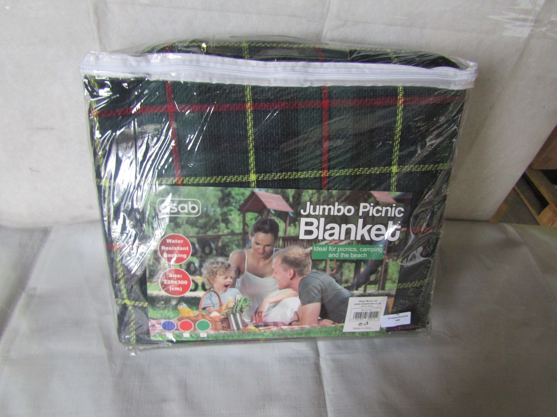 Asab Water Resistant Backing Jumbo Picnic Blanket Green, Size: 220x300cm - Unchecked & Packaged.